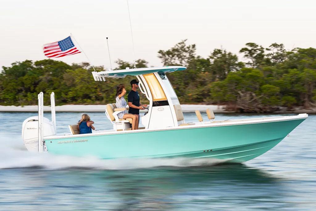 2027 Sportsman Masters 227 Bay Boat