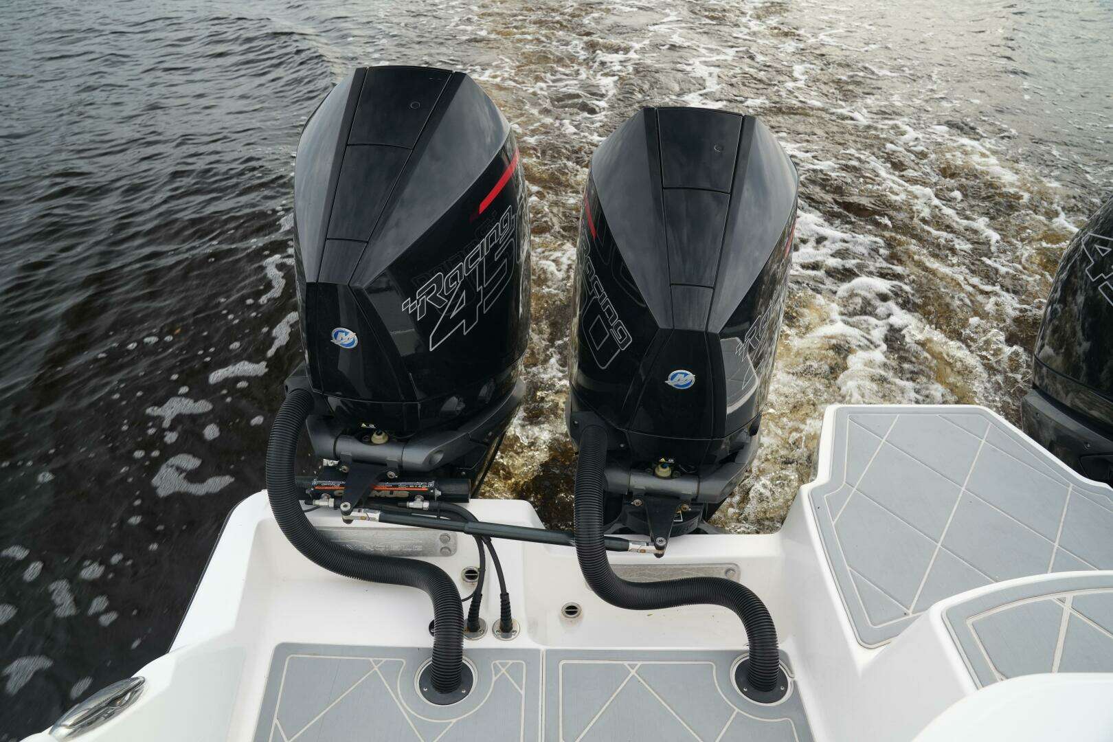 2022 Invincible 46 Catamaran - Image 31