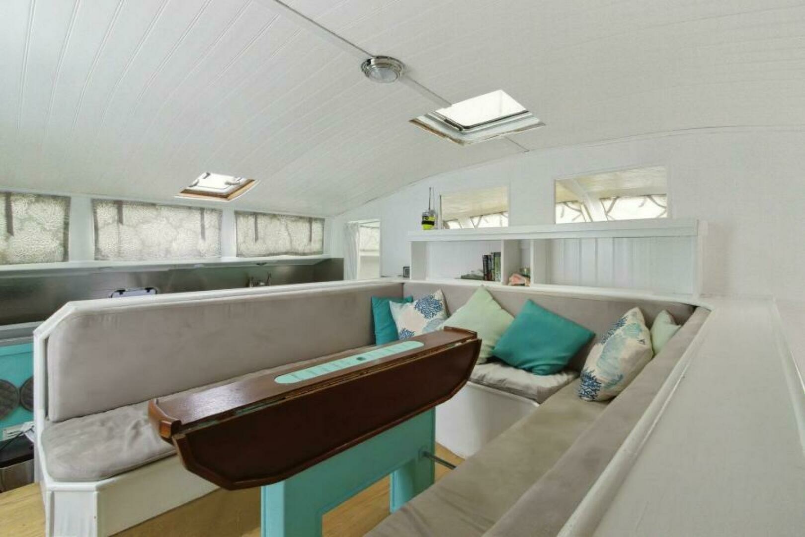 1992 Dean 365 Oceanliner - Image 24
