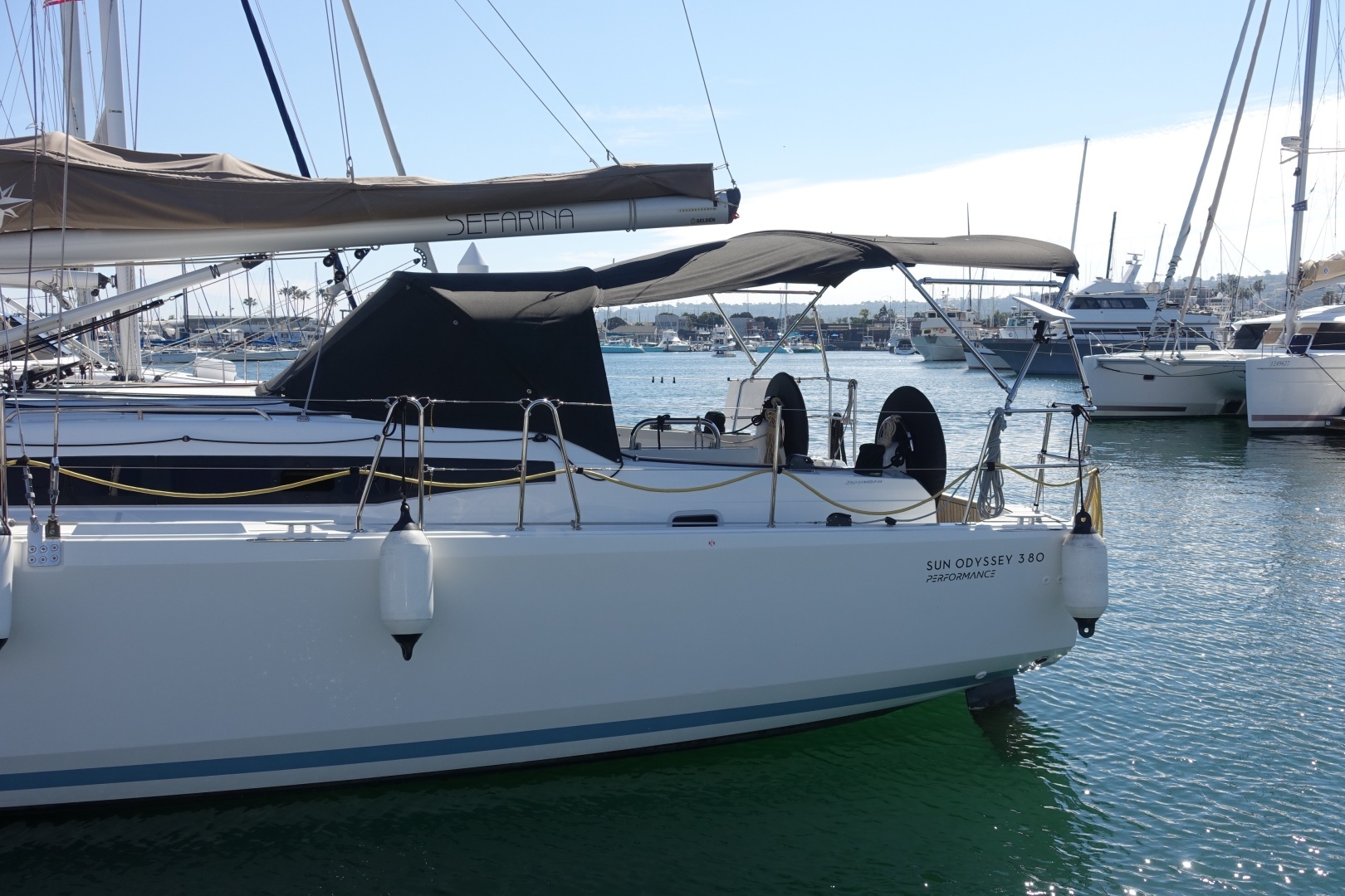 2023 Jeanneau 380 PERFORMANCE - Image 9