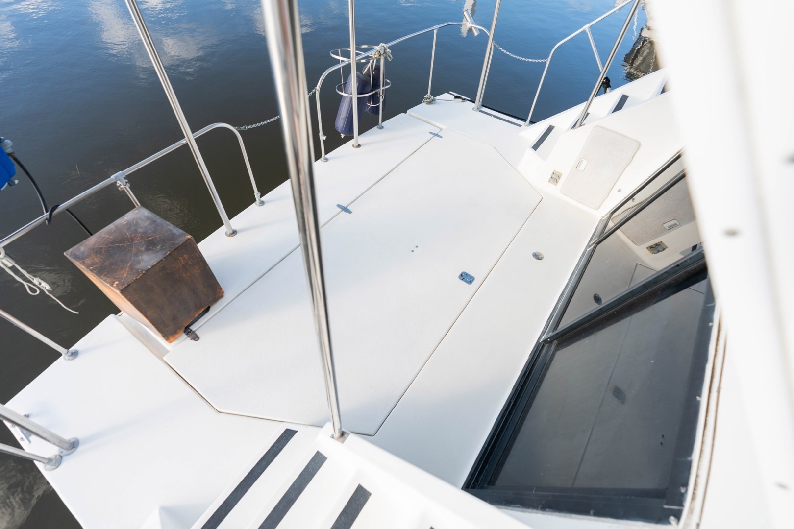 2001 Harbor Master 520 Coastal - Image 20