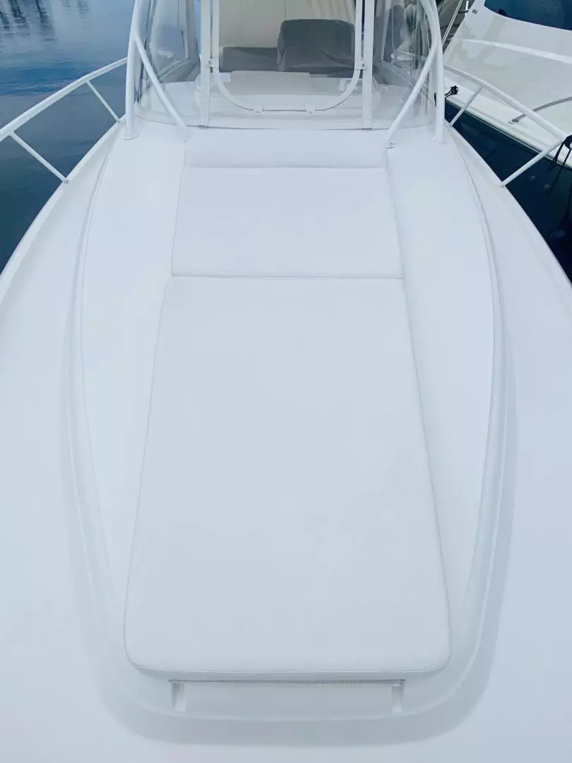 2008 Intrepid 390 Sport Yacht - Image 15