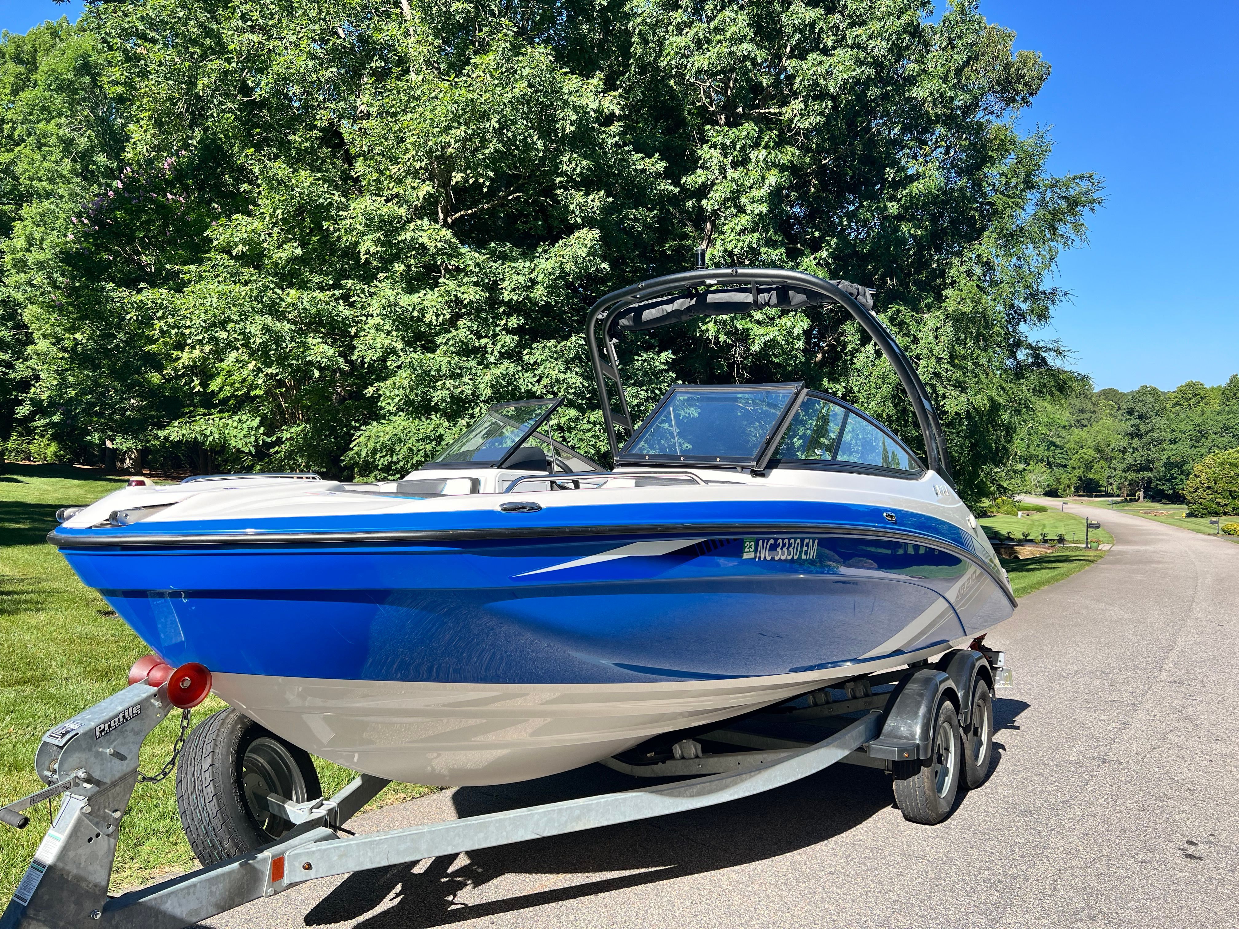2019 Yamaha Boats AR210 - 4