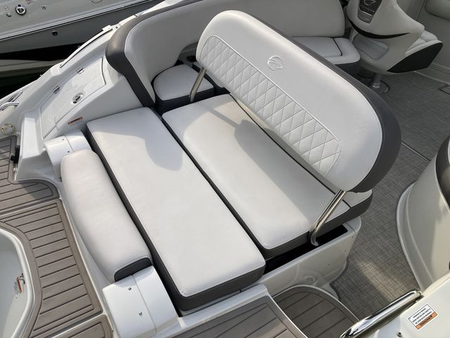 2023 Crownline 270 XSS - 13
