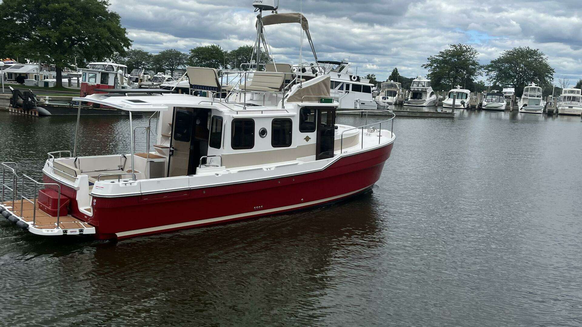 2026 Ranger Tugs R-31 Command Bridge Luxury Edition - Image 6