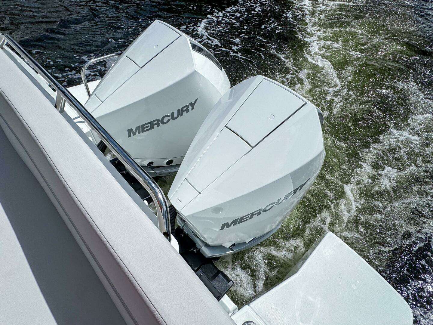 2026 Beneteau Antares 9 - Image 10