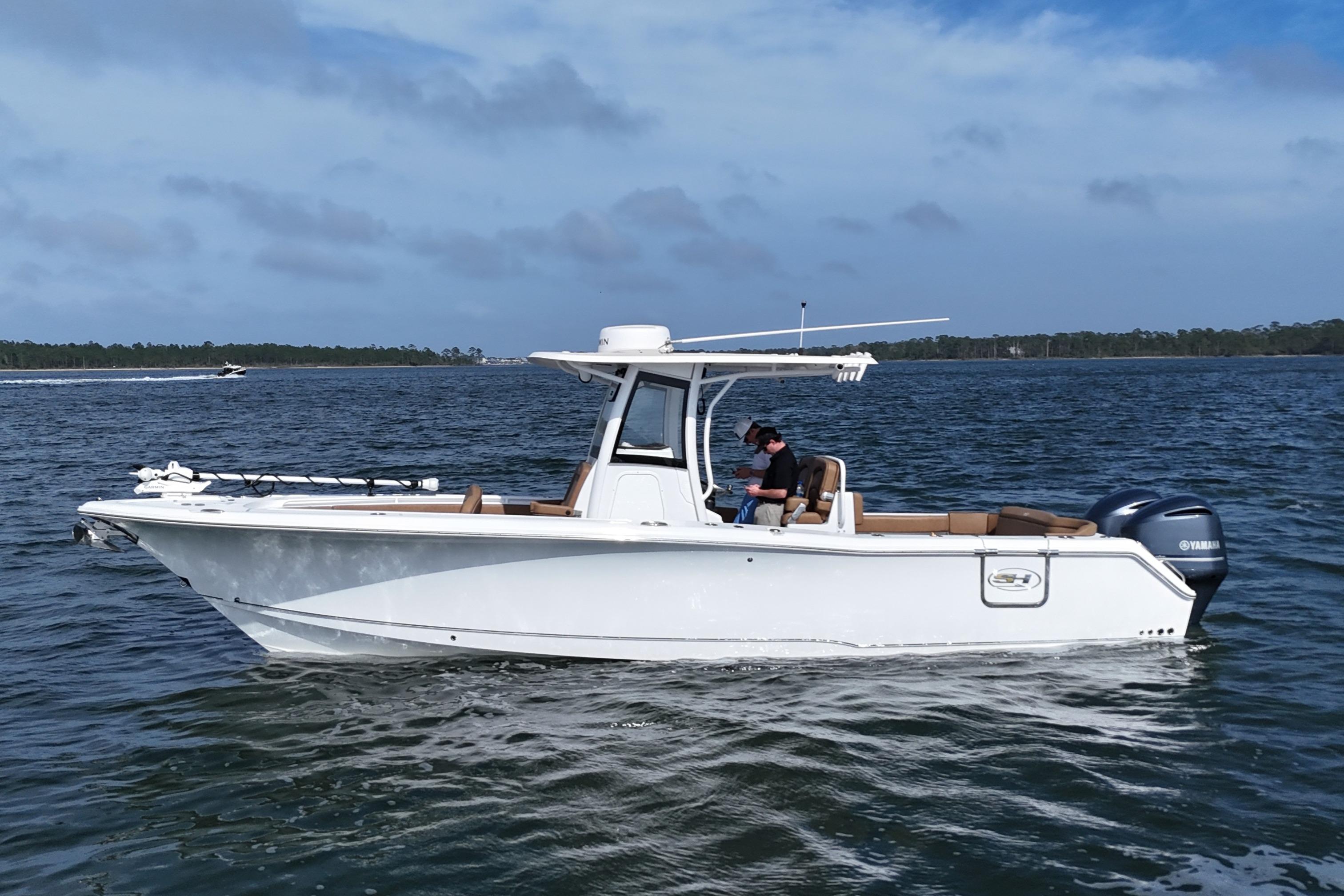 2021 Sea Hunt Ultra 305 SE
