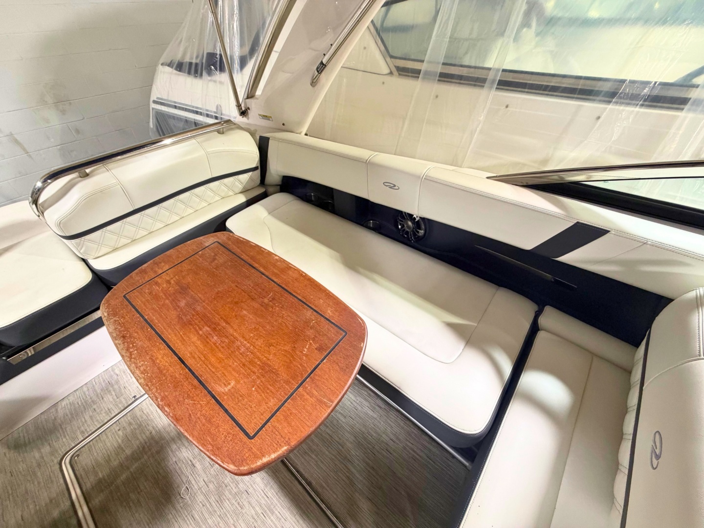 2019 Regal 2800 Bowrider - Image 8