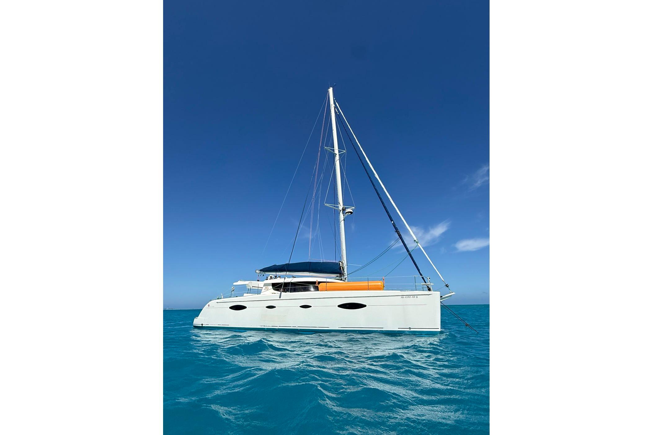 2008 Fountaine Pajot Salina 48