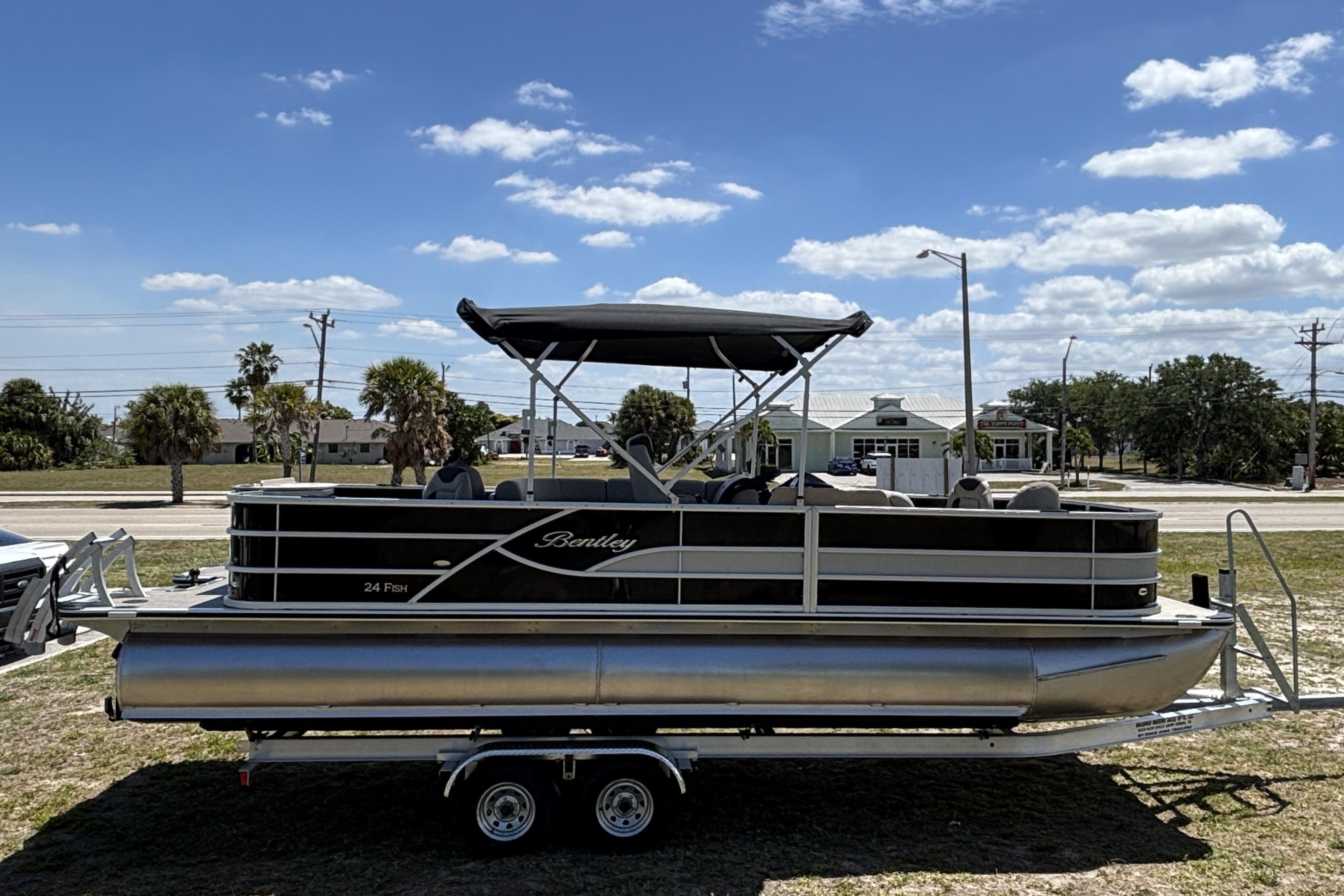 2026 Bentley Pontoons Fish 243 4-Point