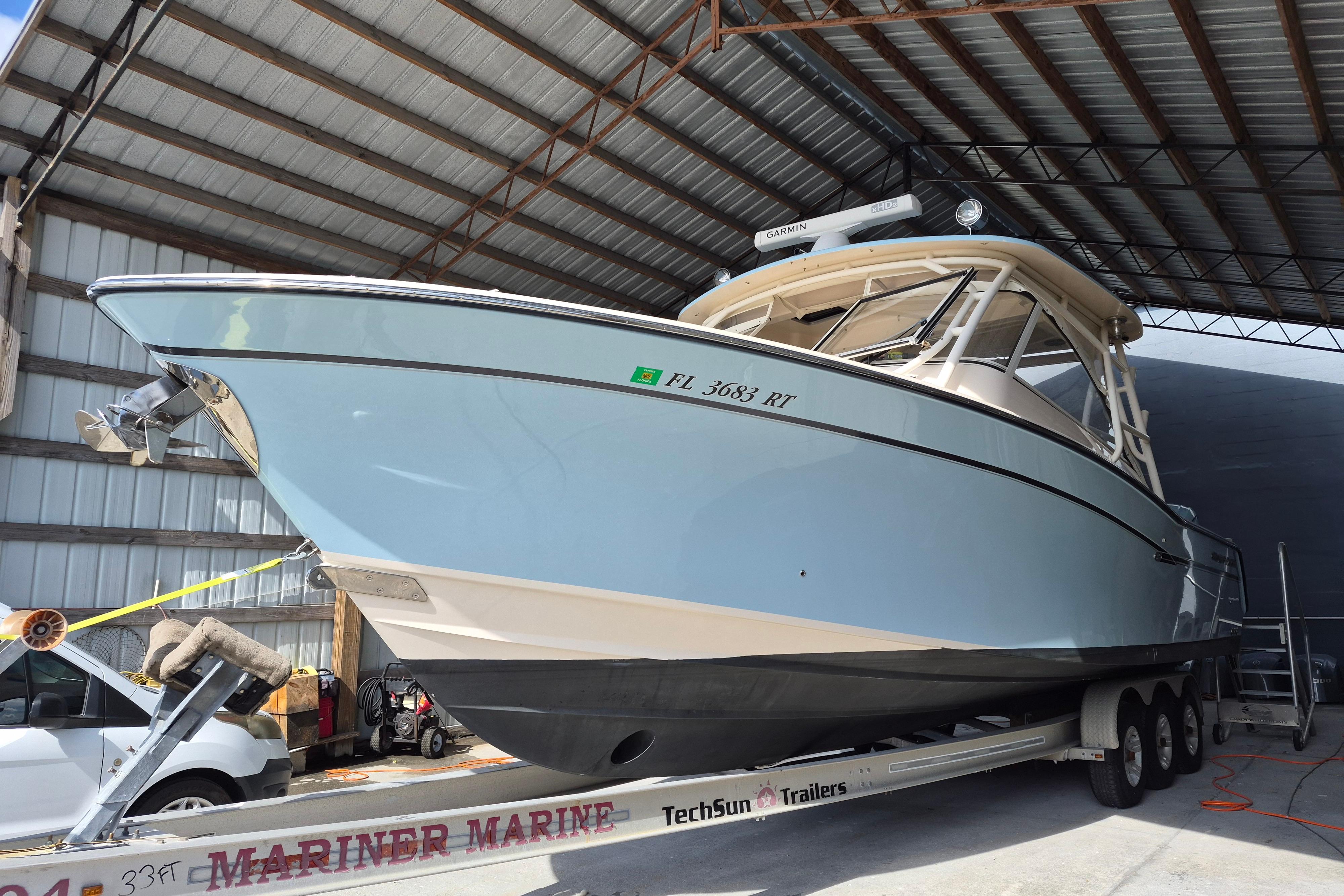 2019 Grady-White Freedom 335