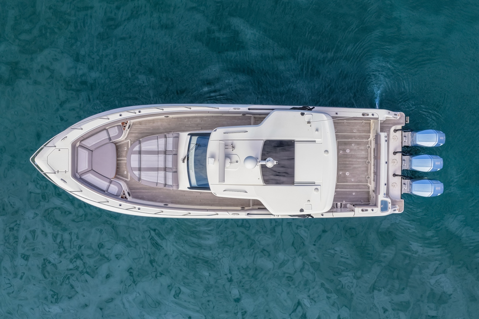 2023 Boston Whaler — - Image 17