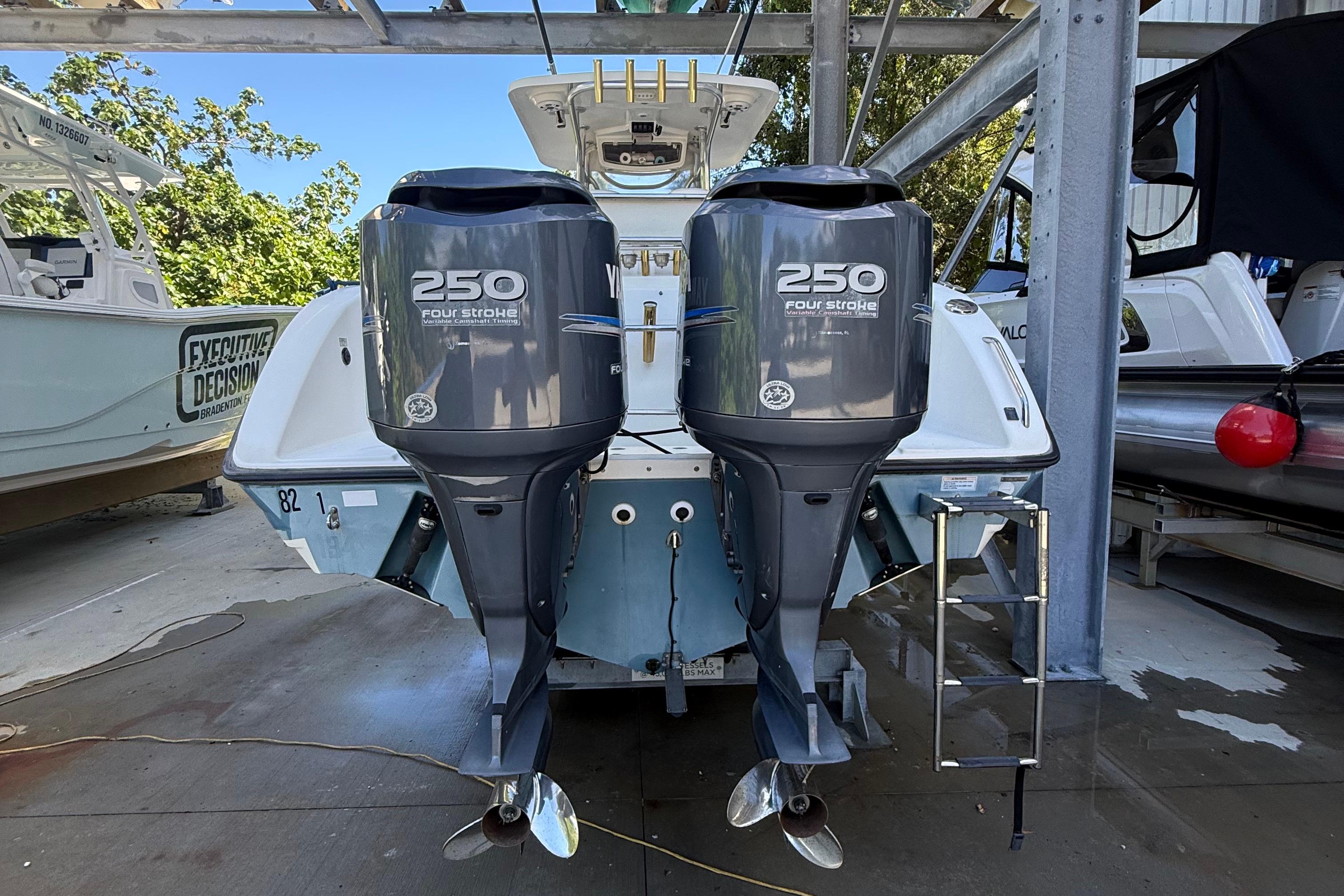2008 Century 2901 Center Console with twin Yamaha 250 four-stroke engines.