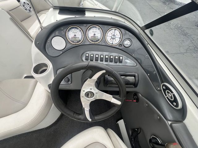 2008 Tigé 22i - 15