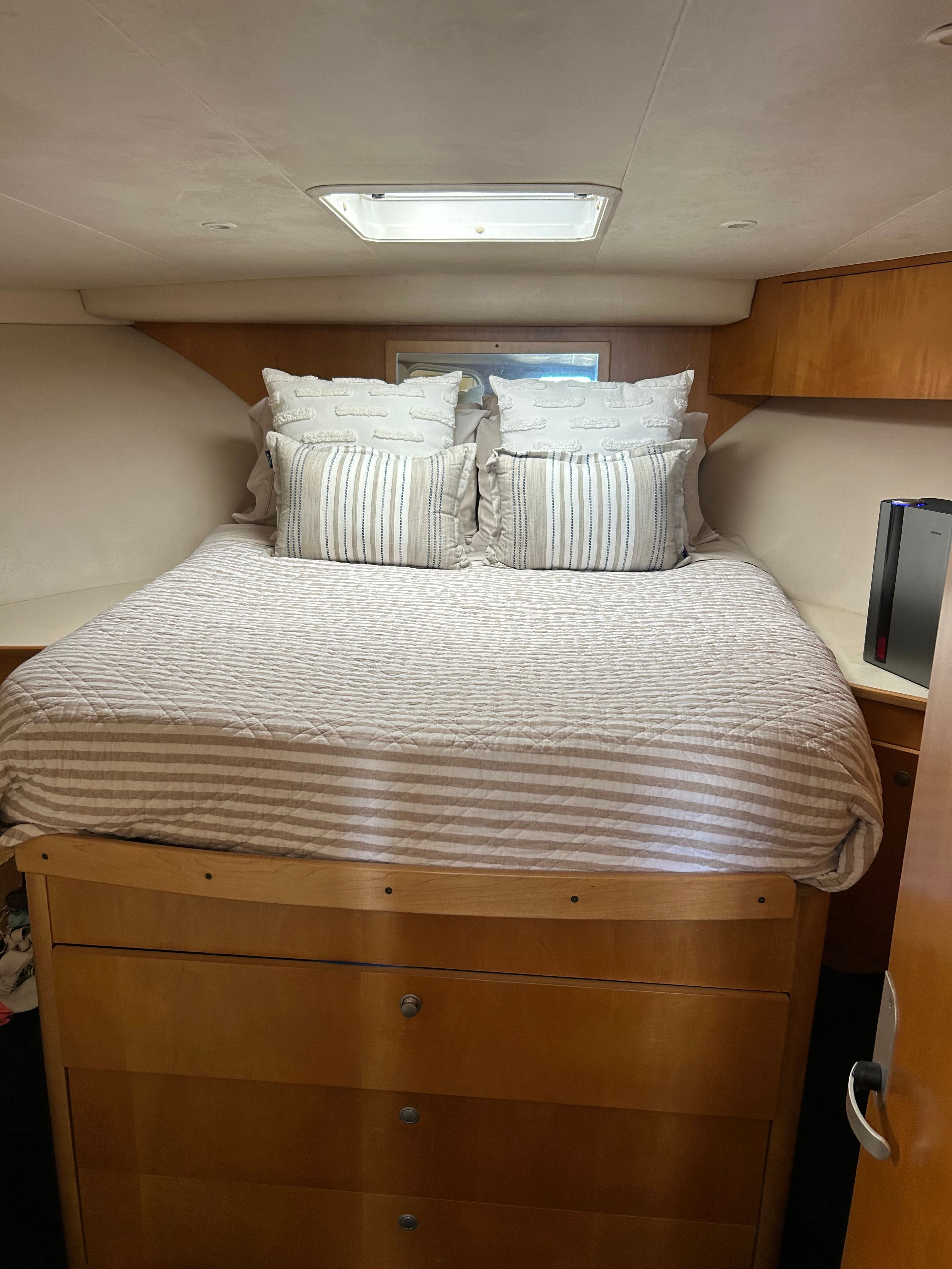 2000 Luhrs Tournament 360 Convertible - 14