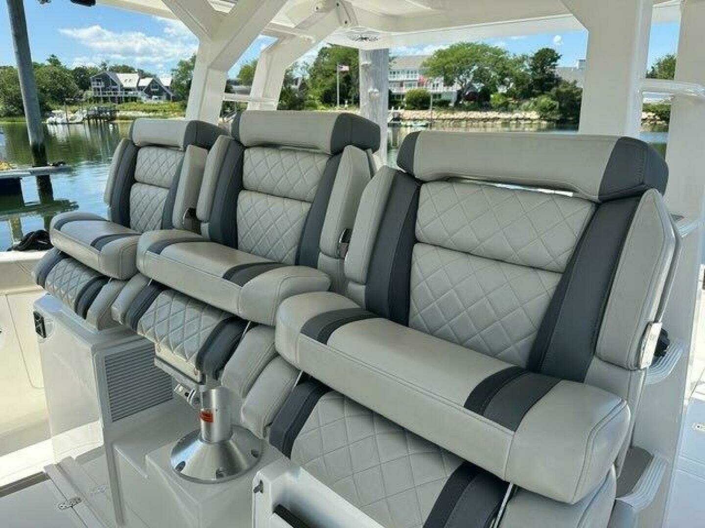2021 Pursuit 428 Sport - Image 35