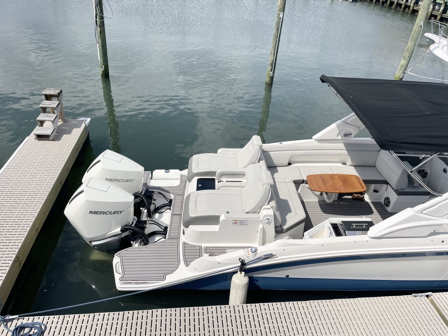 2022 Sea Ray 290 SDX - Image 7
