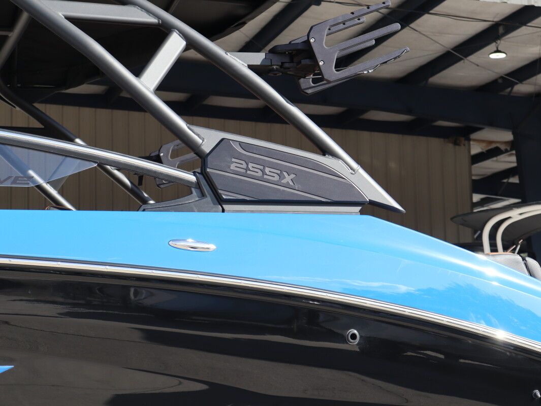 2026 Yamaha Boats 255XD - 7