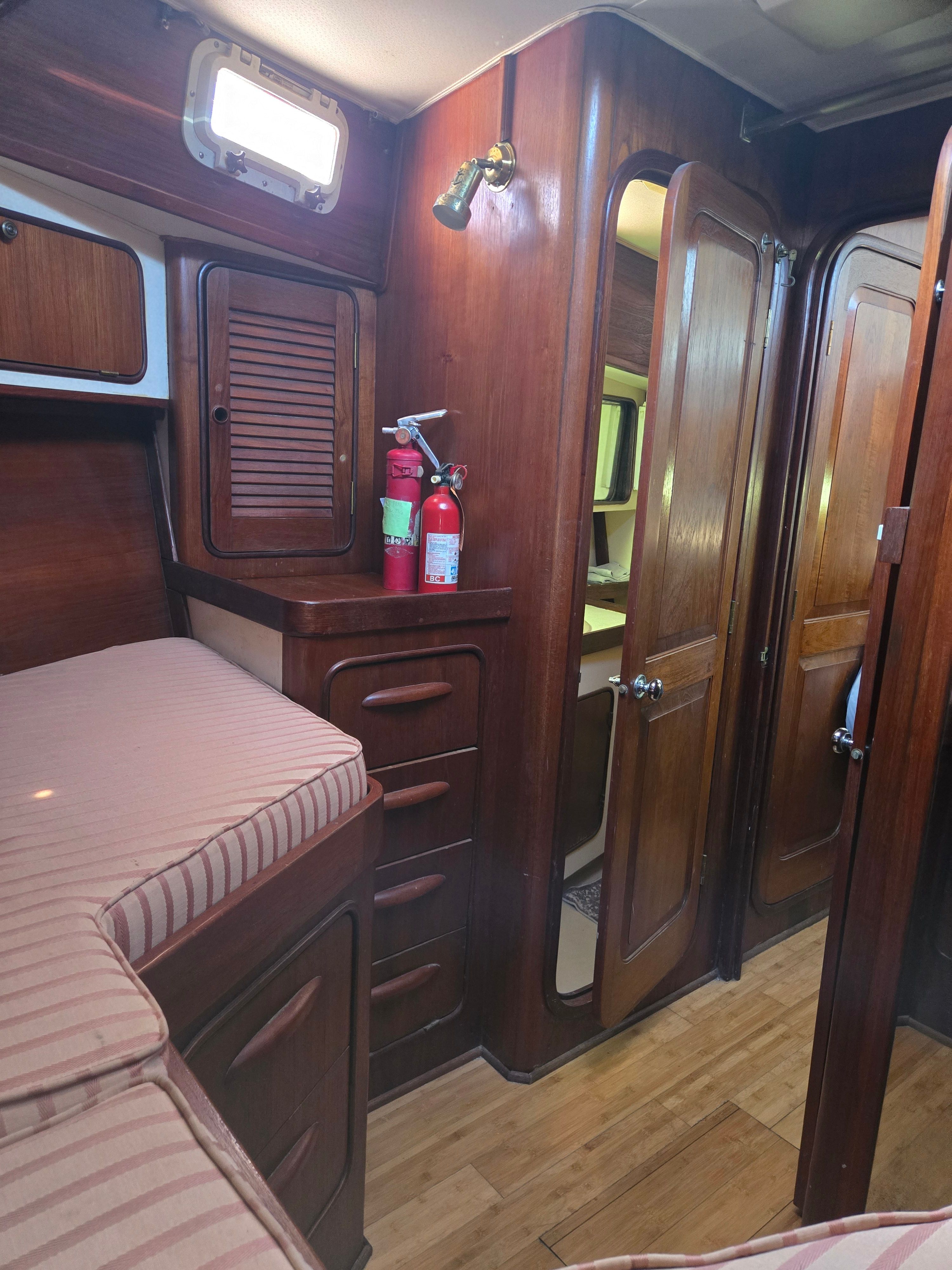 1979 Gulfstar Motor Cruiser - 52