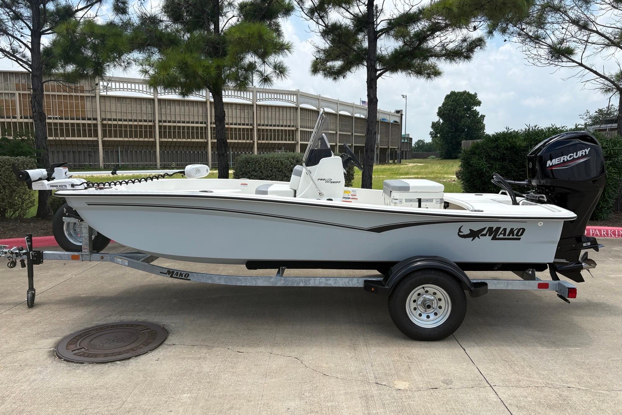 2026 Mako Pro Skiff 15 CC