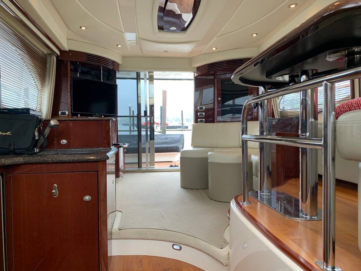 2007 Sea Ray 52 Sedan Bridge - 16