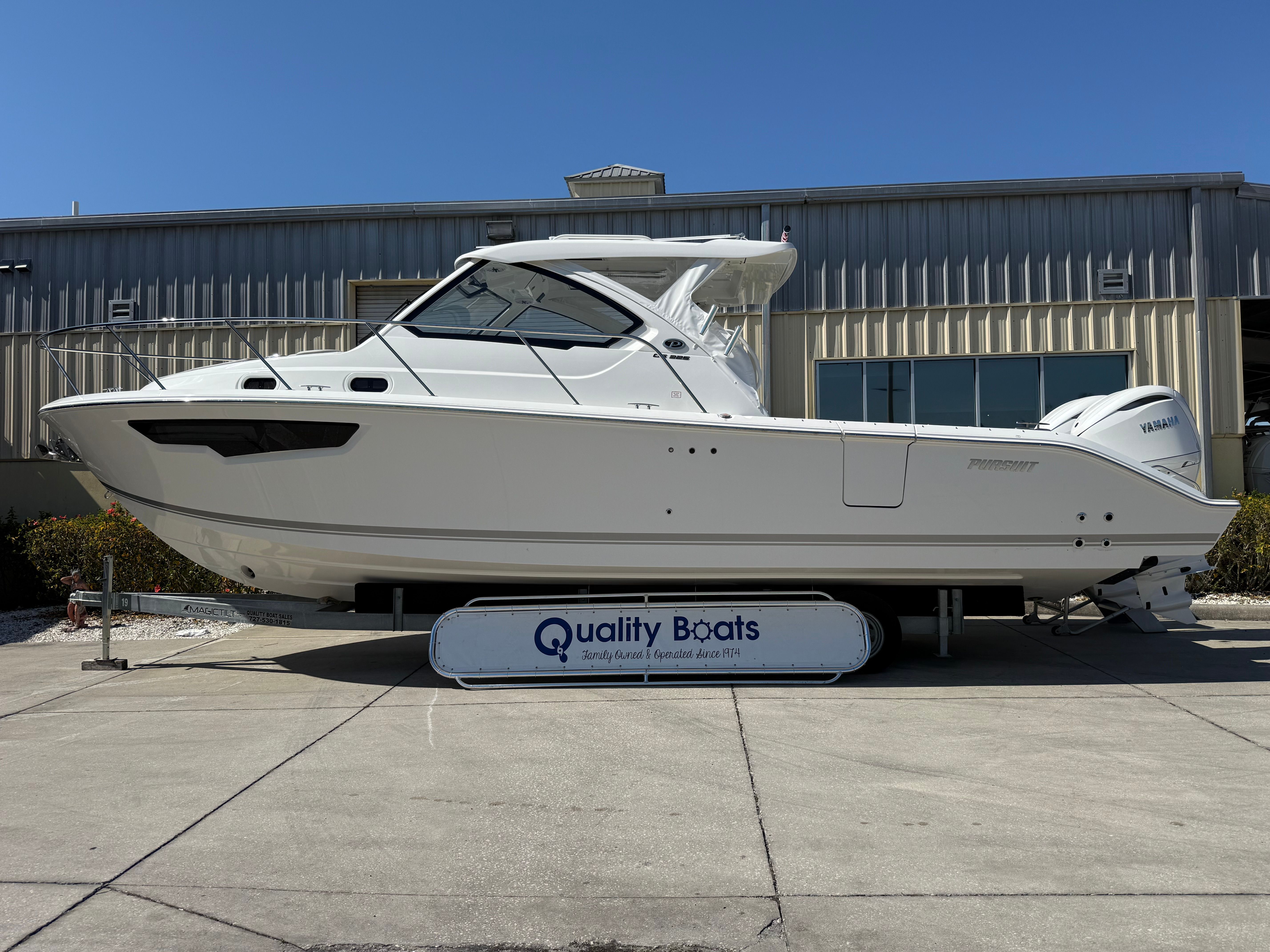 2026 Pursuit OS 325 Offshore