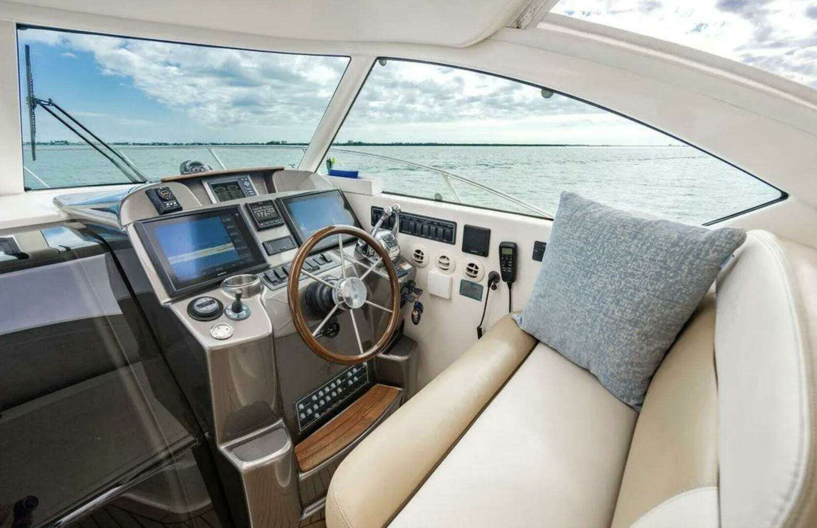 2013 Tiara Yachts 36 Coronet - Image 22