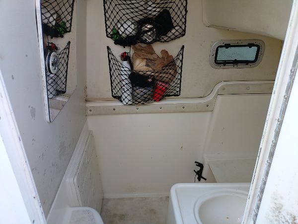 2002 Century 3200 Center Console - 8