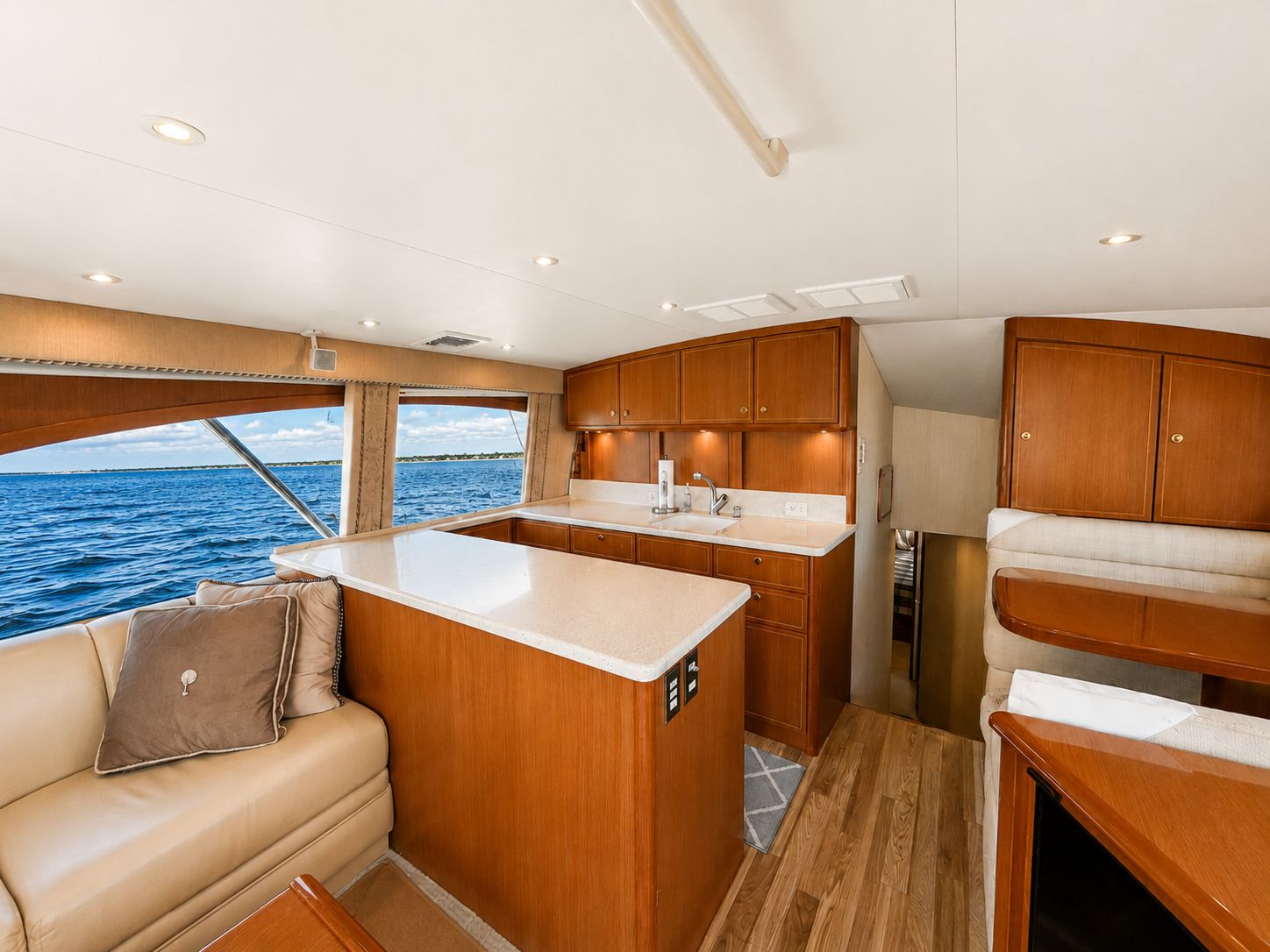 2004 Ocean Yachts 50 Convertible - 16