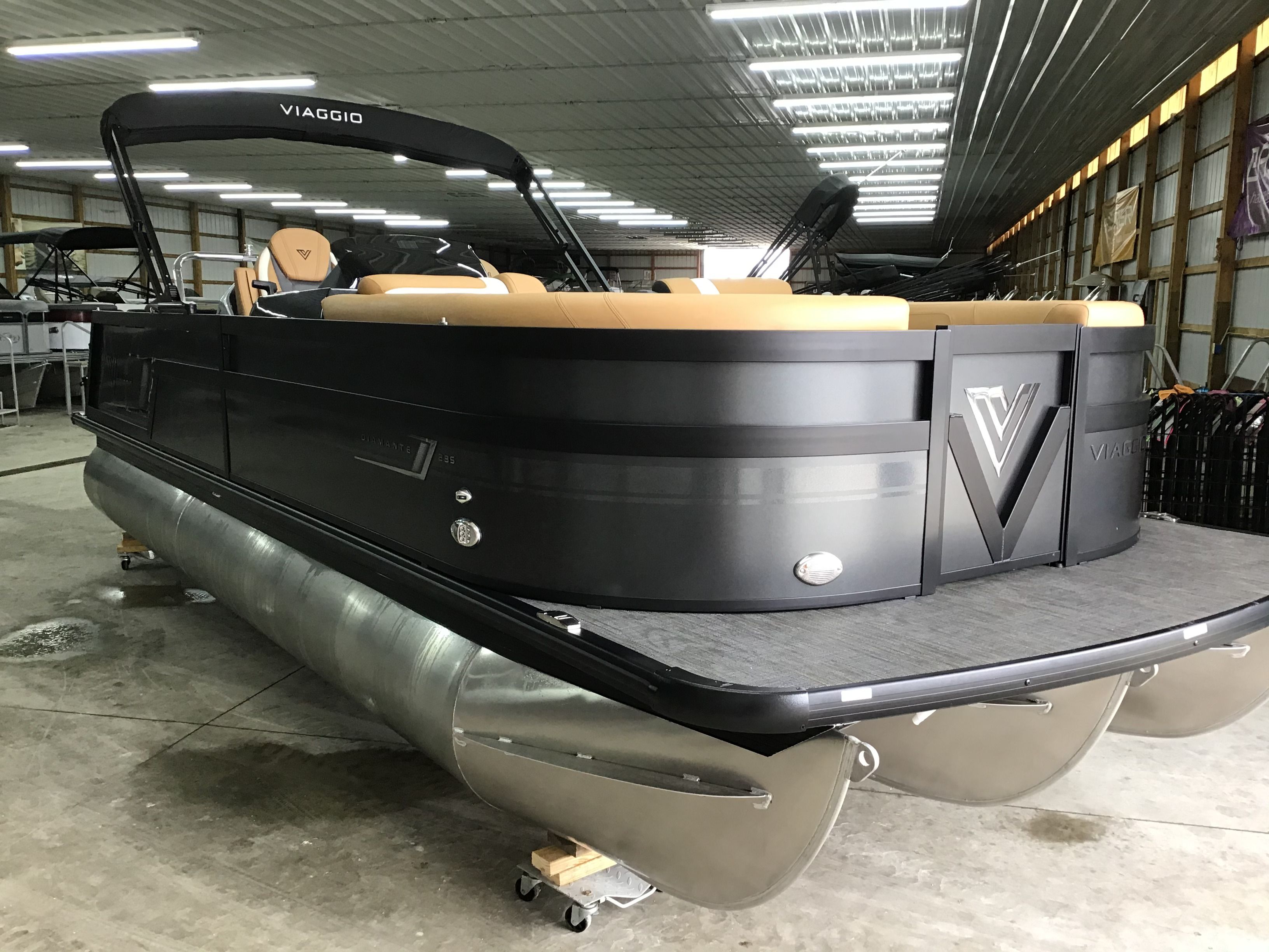 2023 Viaggio DIAMANTE S 23 TRITOON