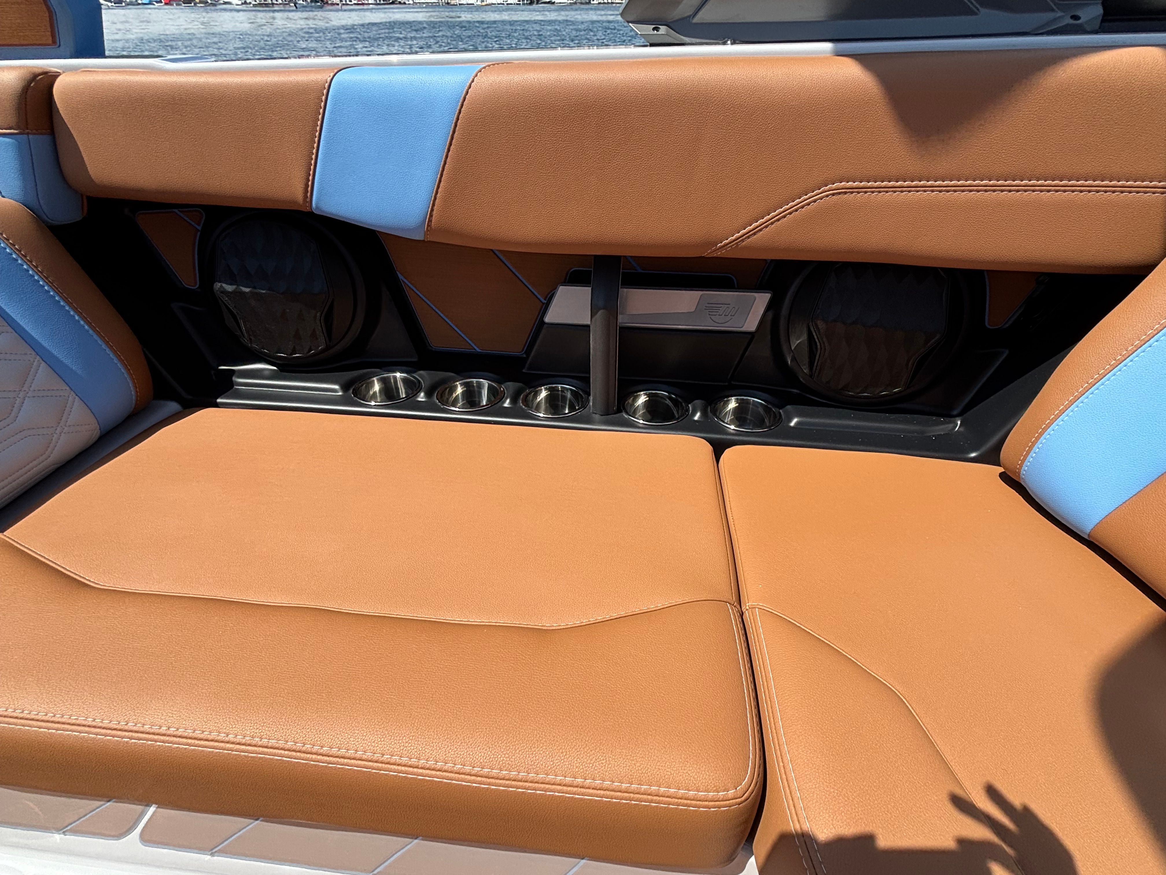 2026 Malibu 26 LSV - 9