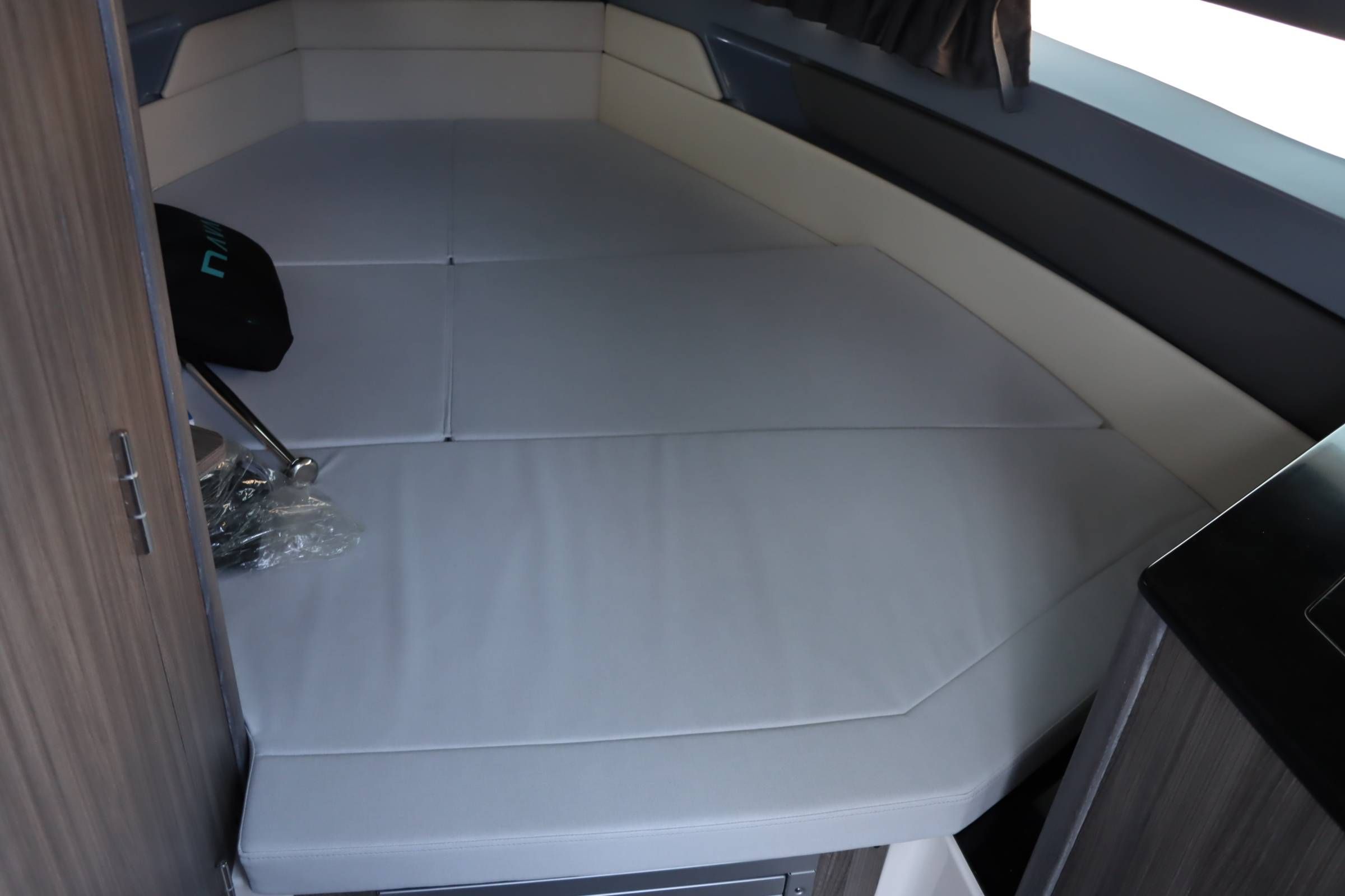 2025 Navan S30 - 18