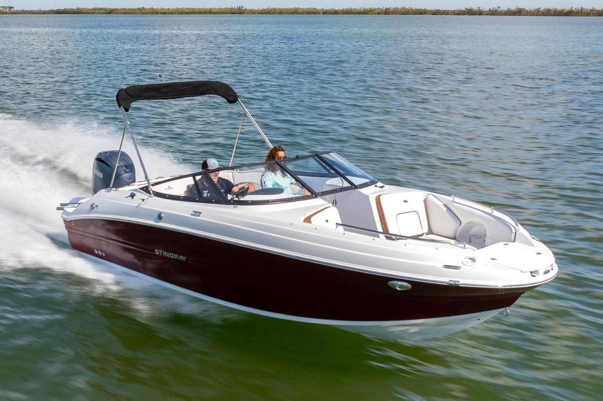 2027 Stingray 211 DC