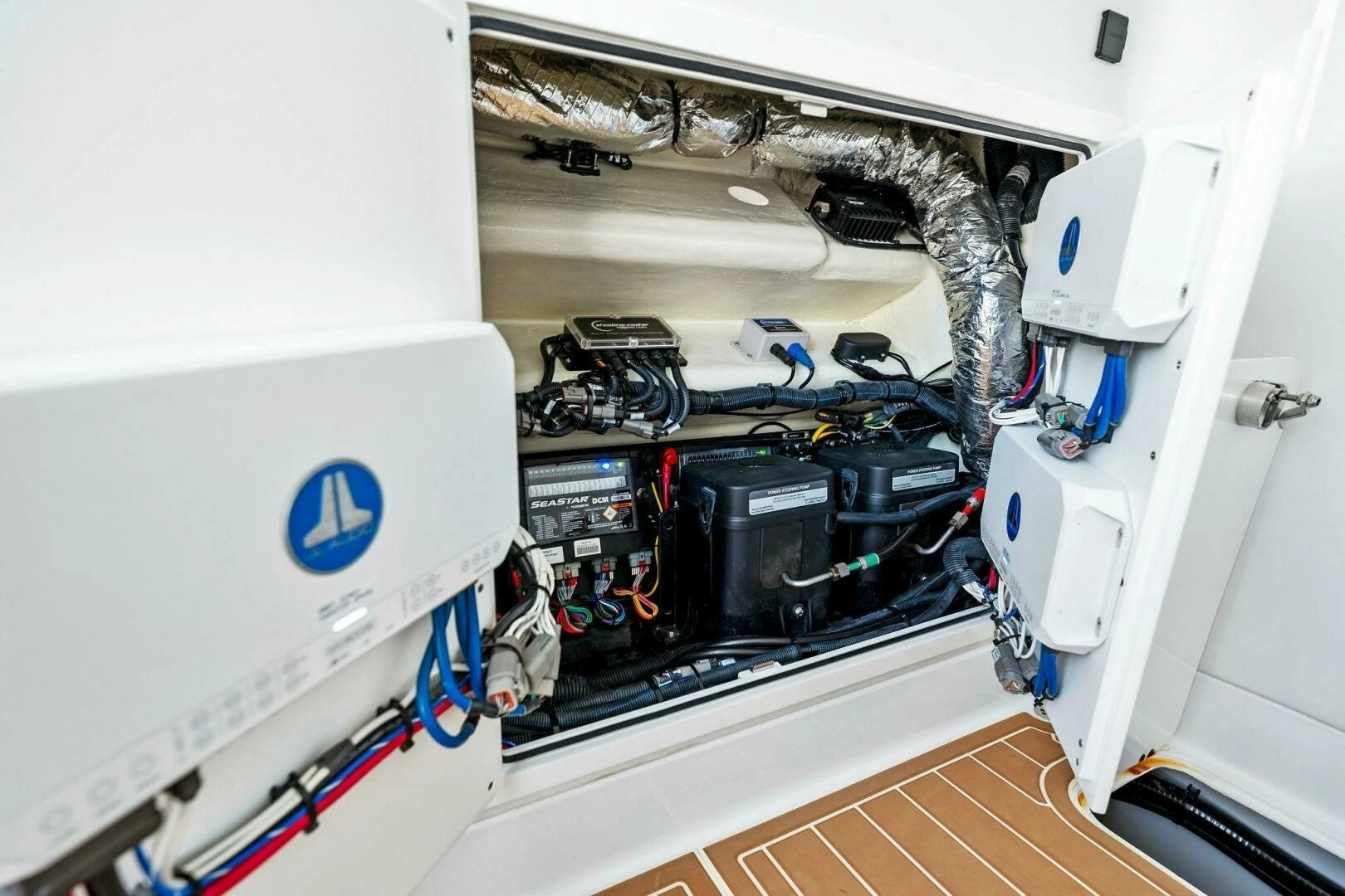 2022 Barker Boatworks 40 HPC - Image 27