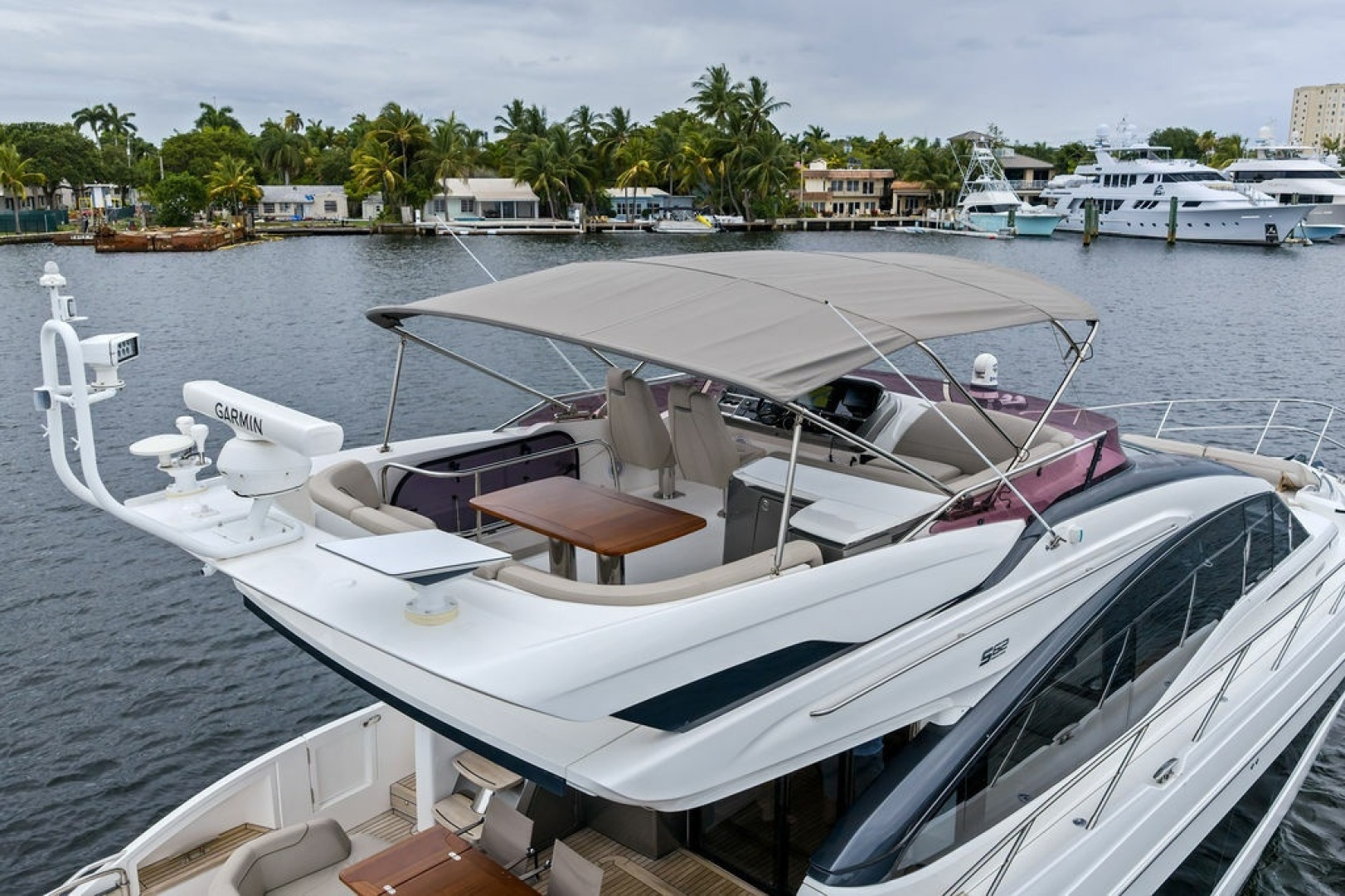 2020 Princess S62 Sportbridge - Image 8