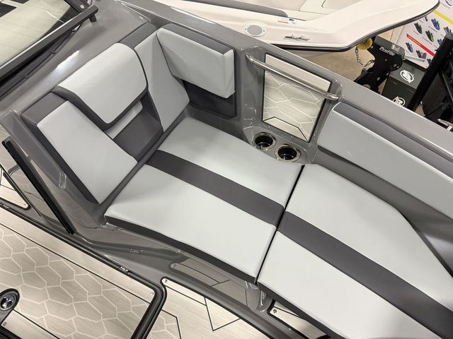 2025 Yamaha Boats 222XD - 20