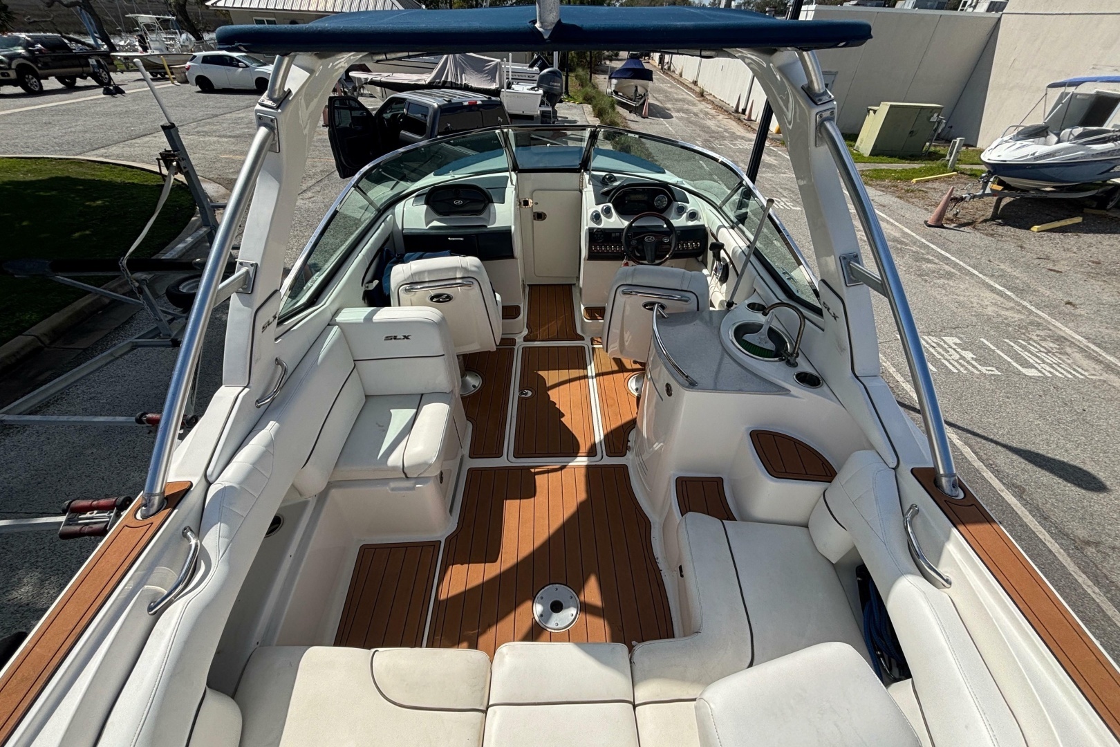 2008 Sea Ray 270 Sundeck - Image 17