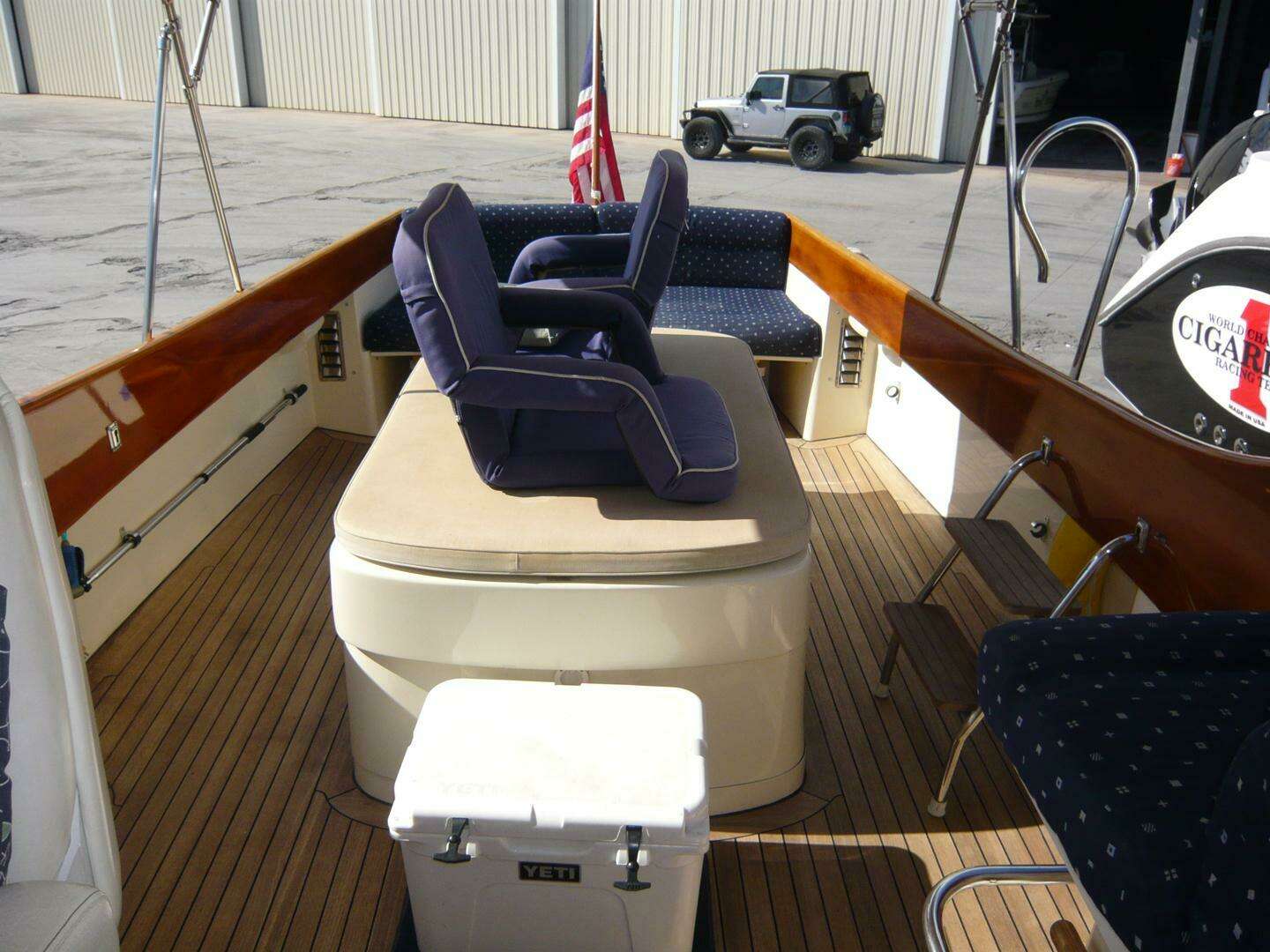 1998 Hinckley 36 Classic - Image 11