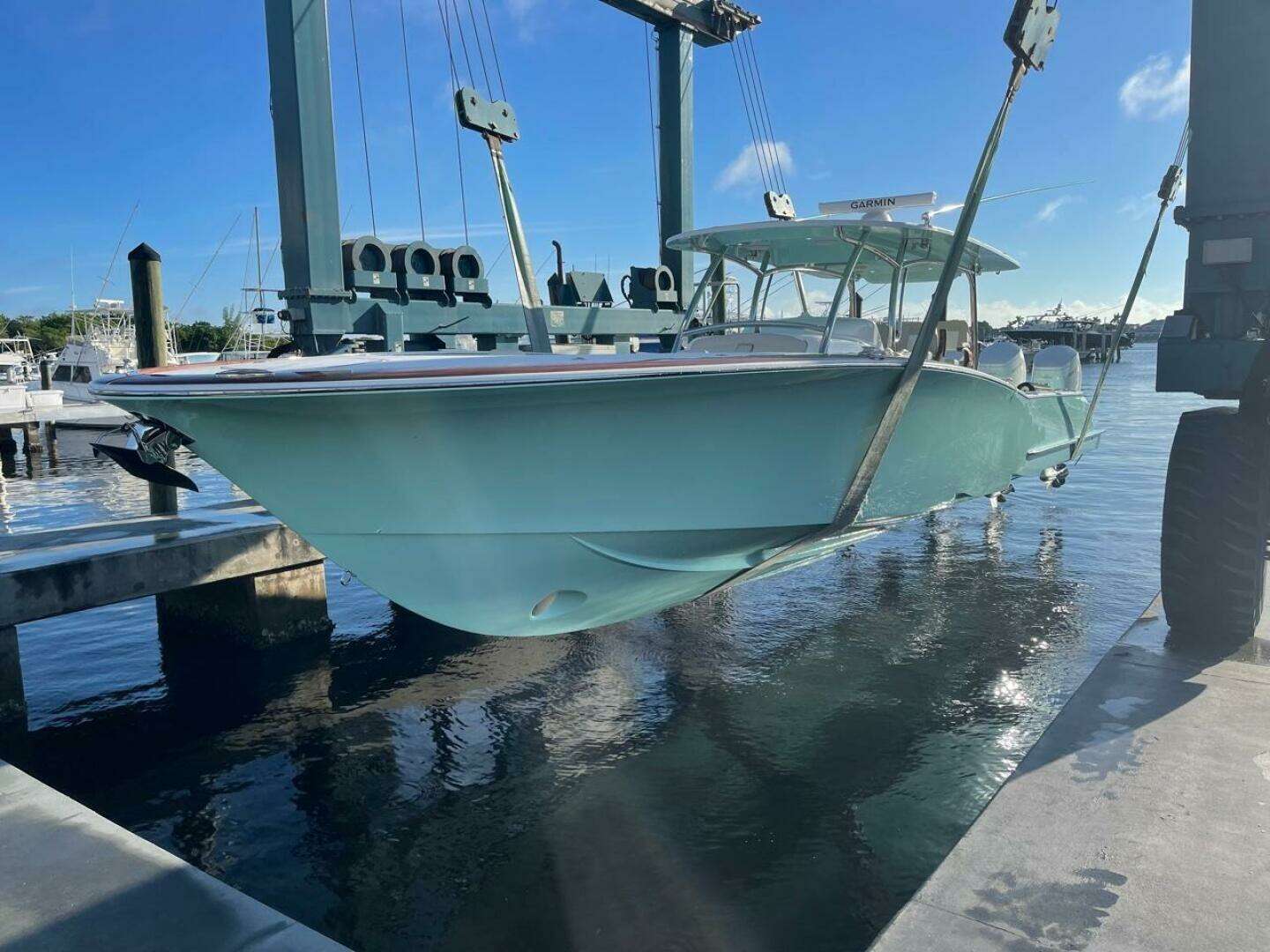 2026 Mag Bay 43 Center Console - Image 16