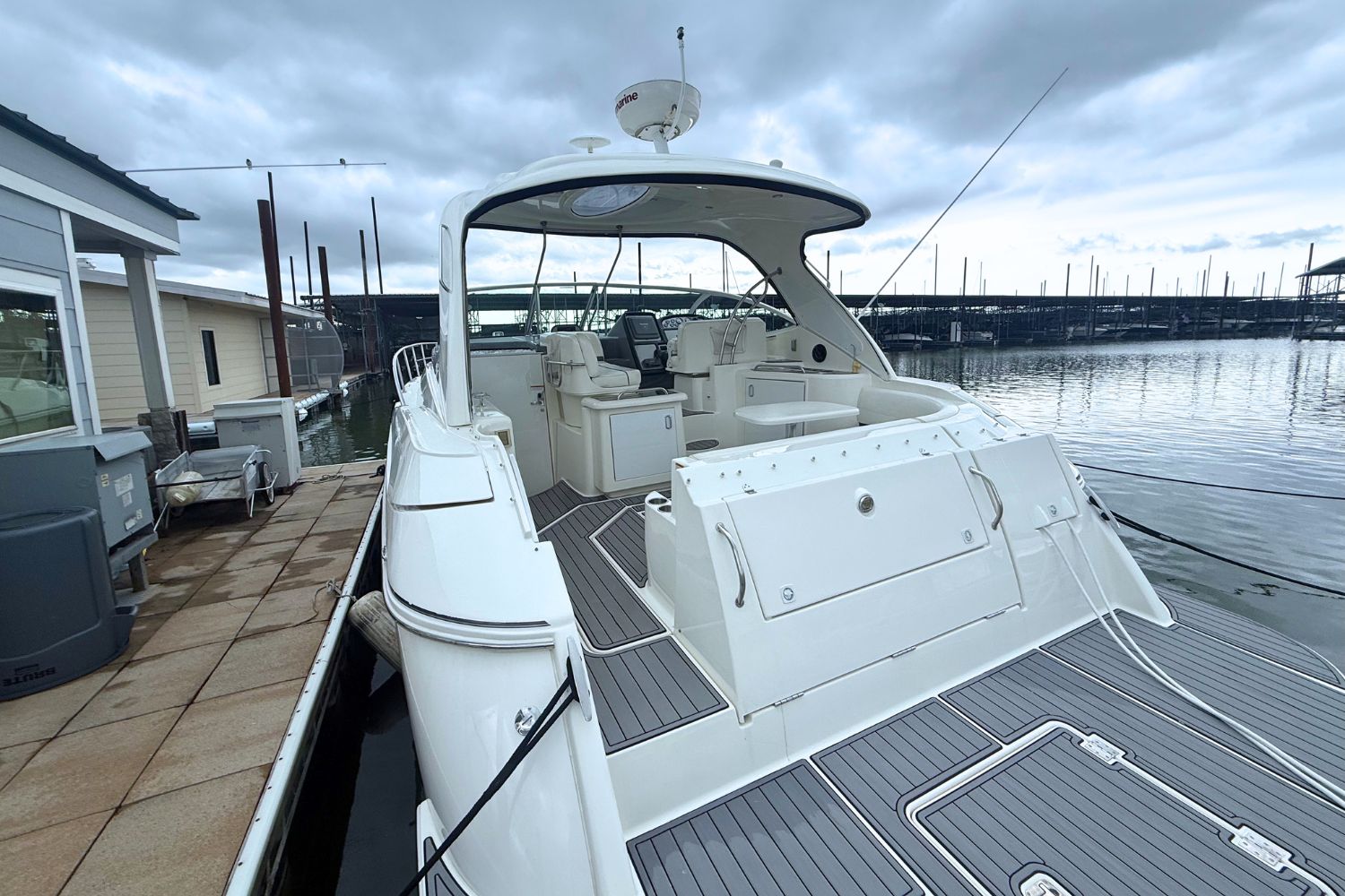 2007 Cruisers Yachts 420 Express - 5