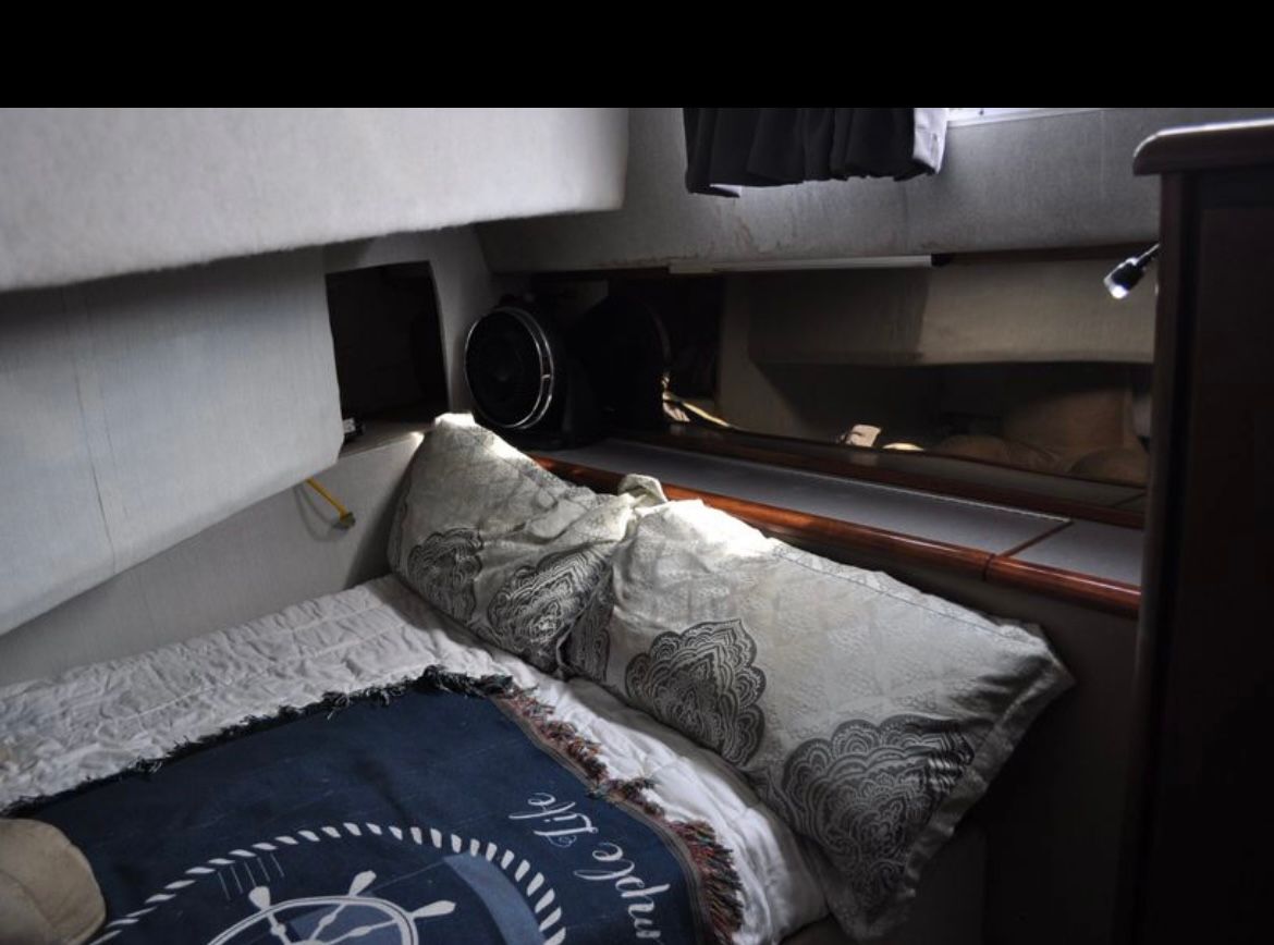 1991 Bayliner 3888 Motoryacht - 6