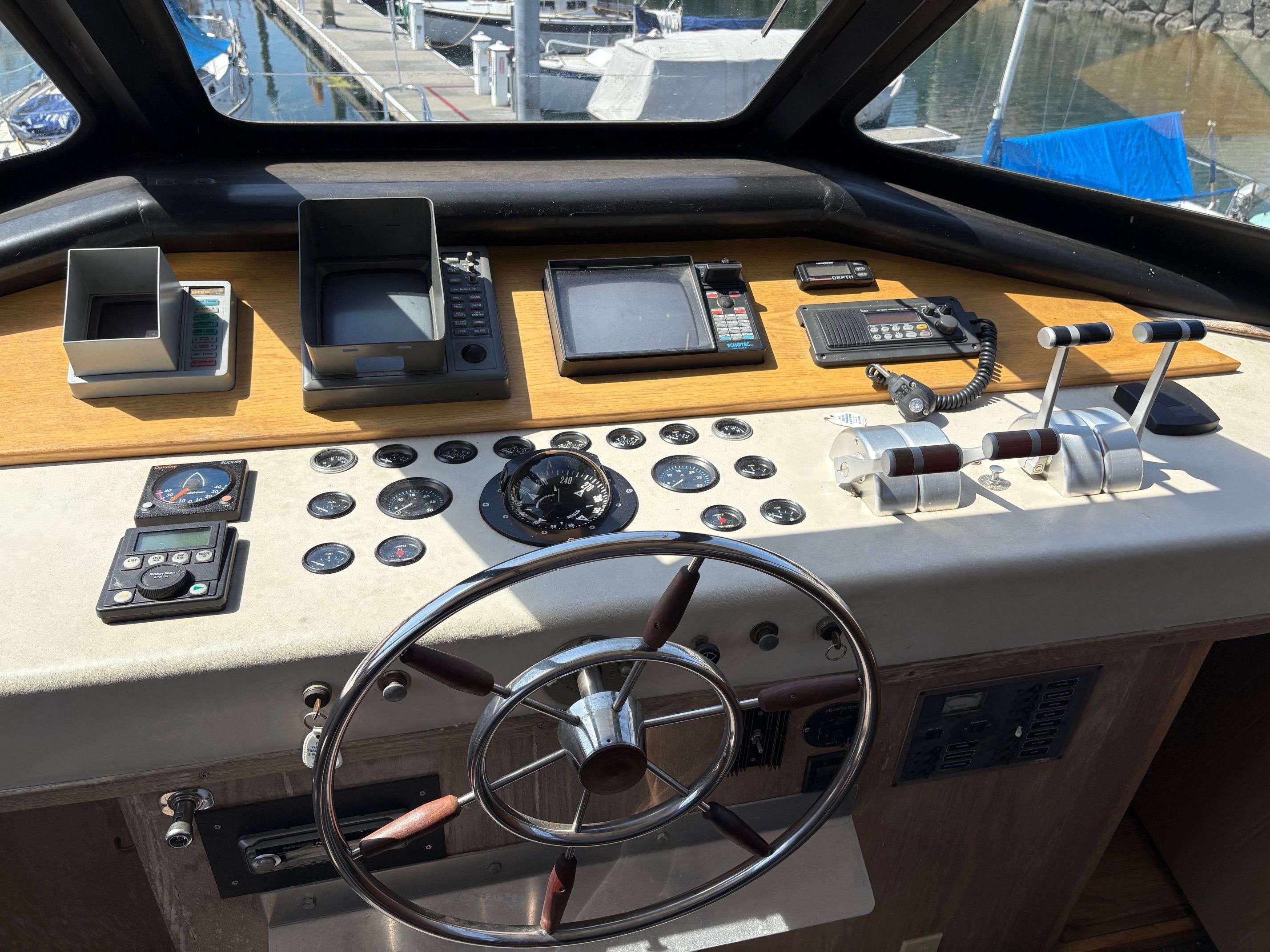 1989 Carver 48 Aft Cabin Hard-Top - 19