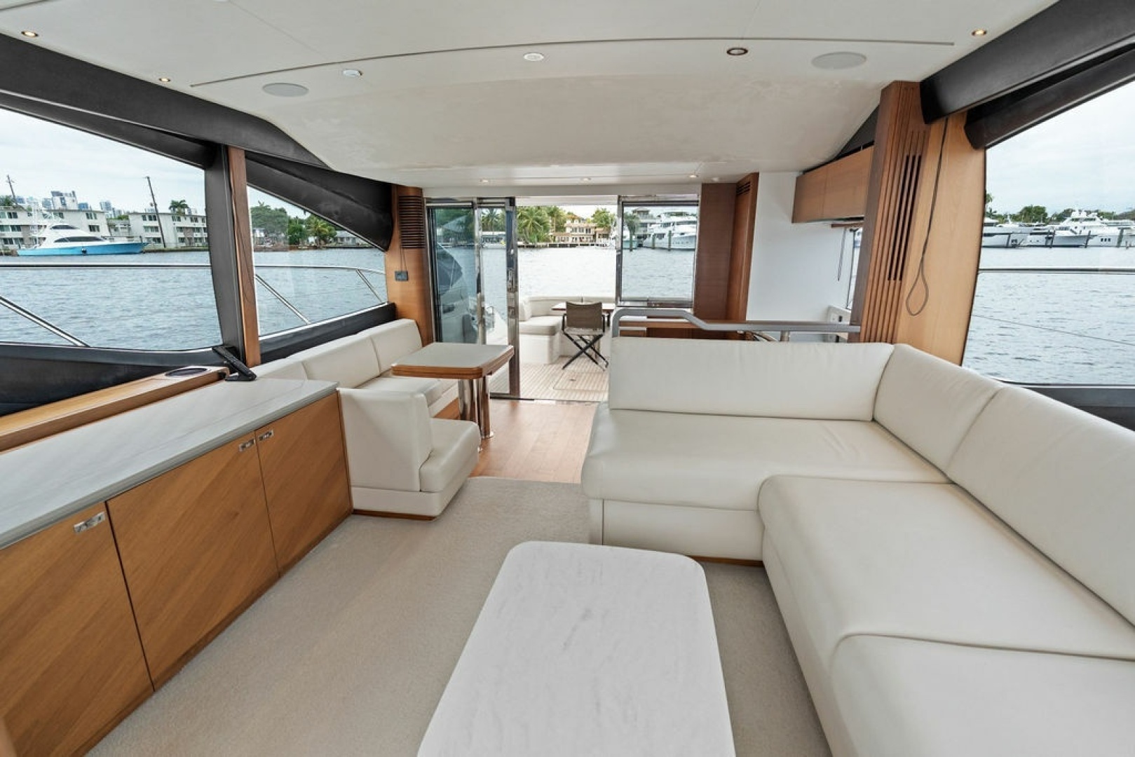 2020 Princess S62 Sportbridge - Image 41