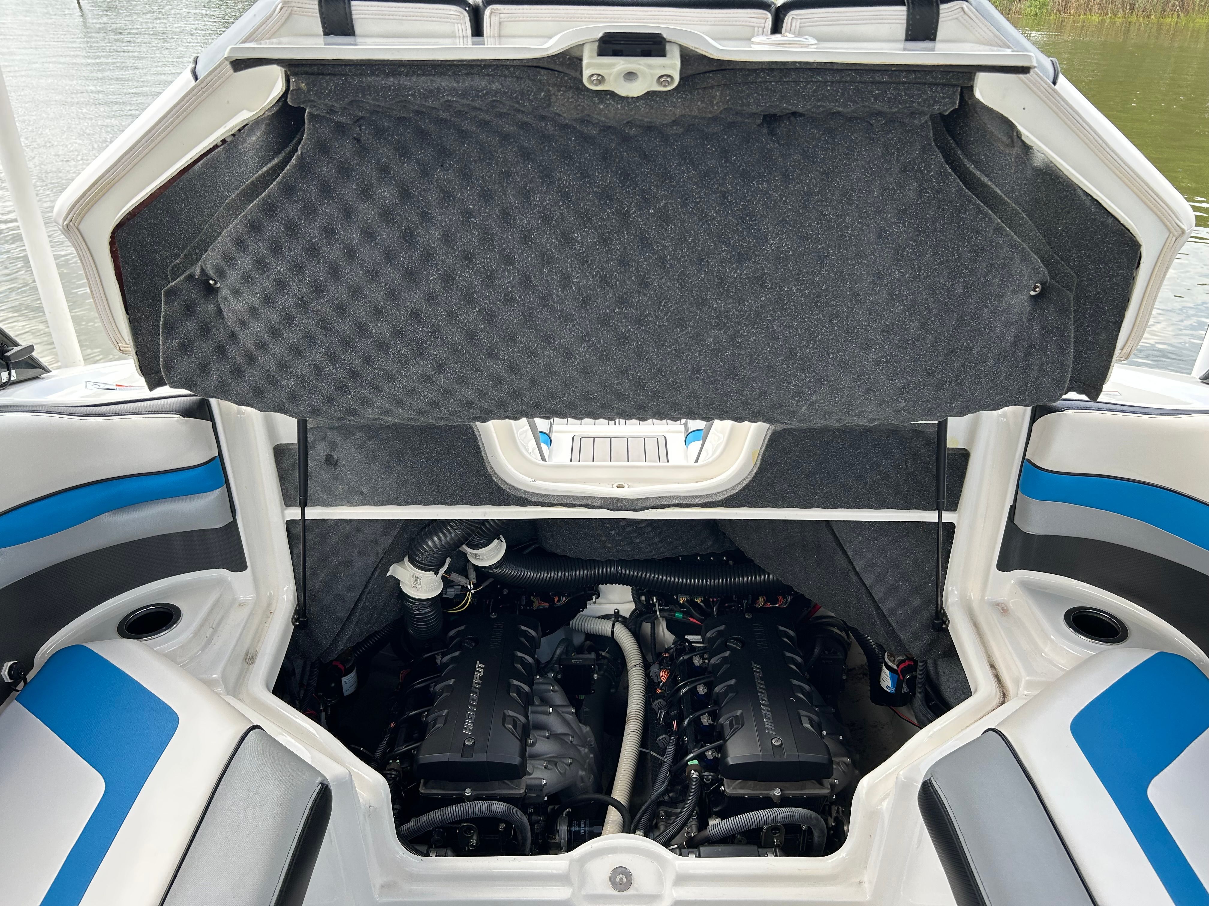 2016 Yamaha Boats 242X E-Series - 15