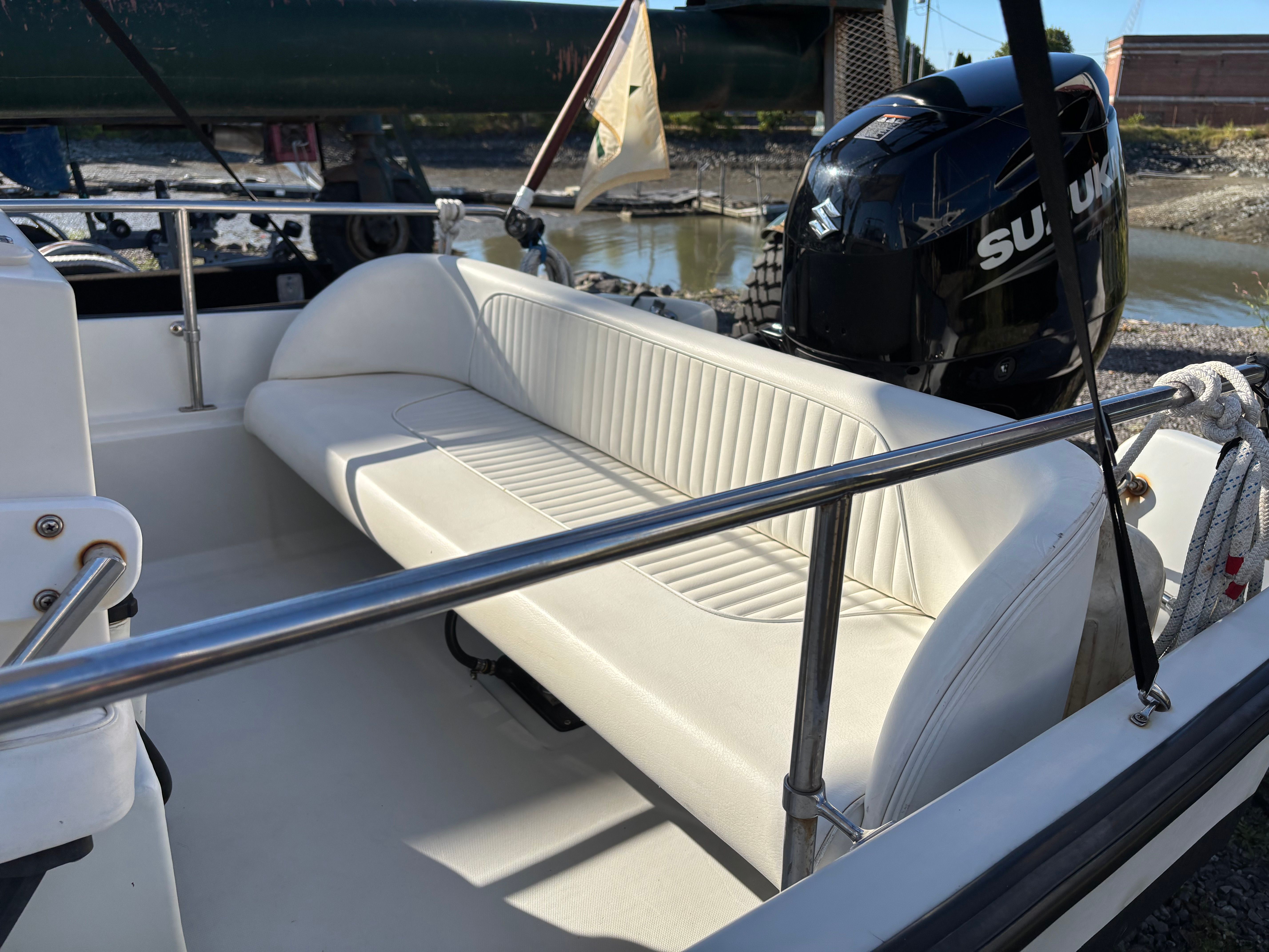 1992 Boston Whaler 17 Montauk - 8