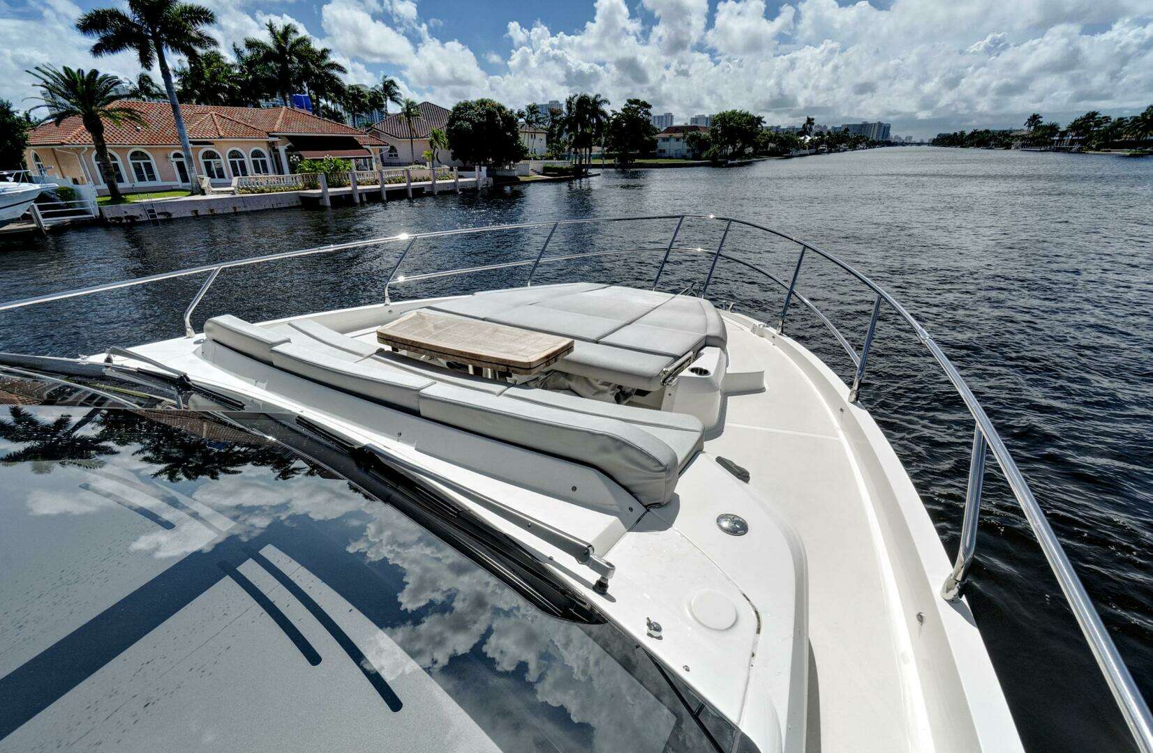 2025 Absolute 52 Fly - Image 30
