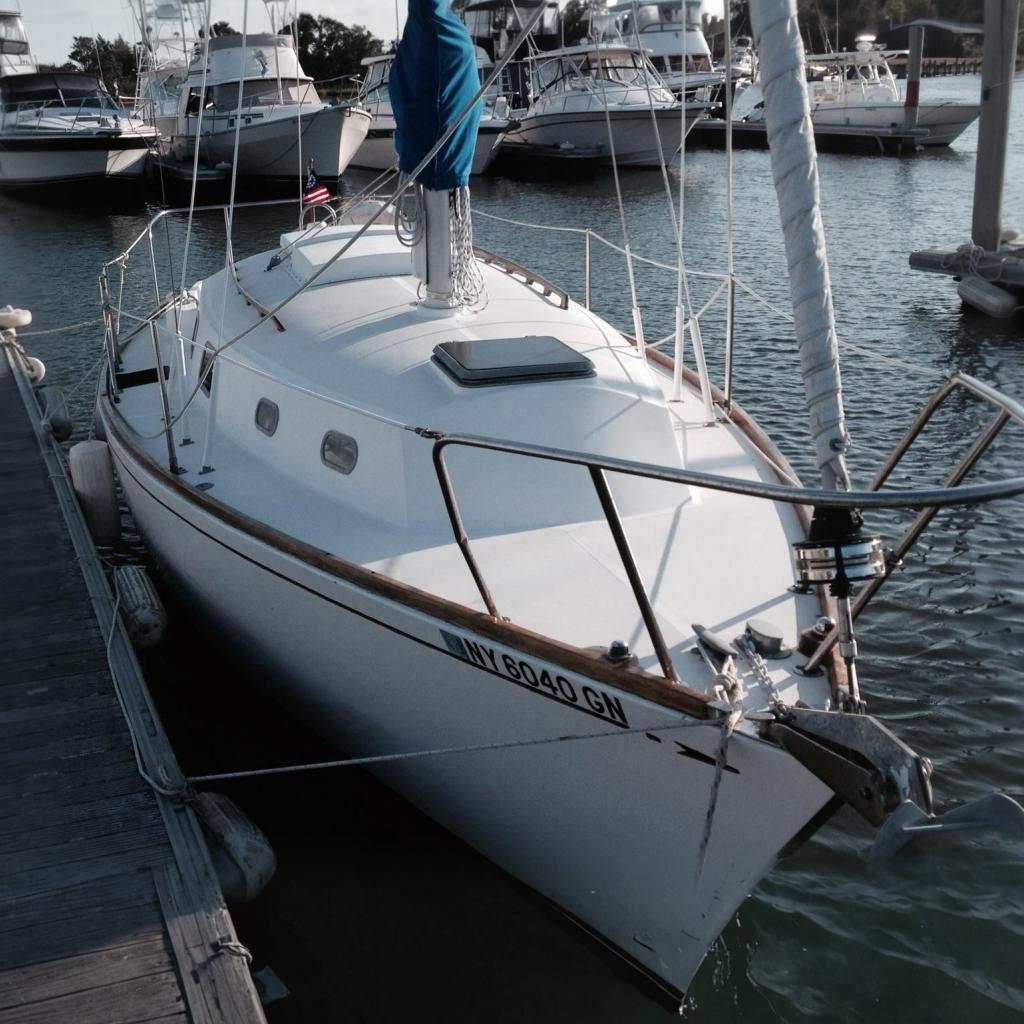 1980 Sloop 27.7 Bristol