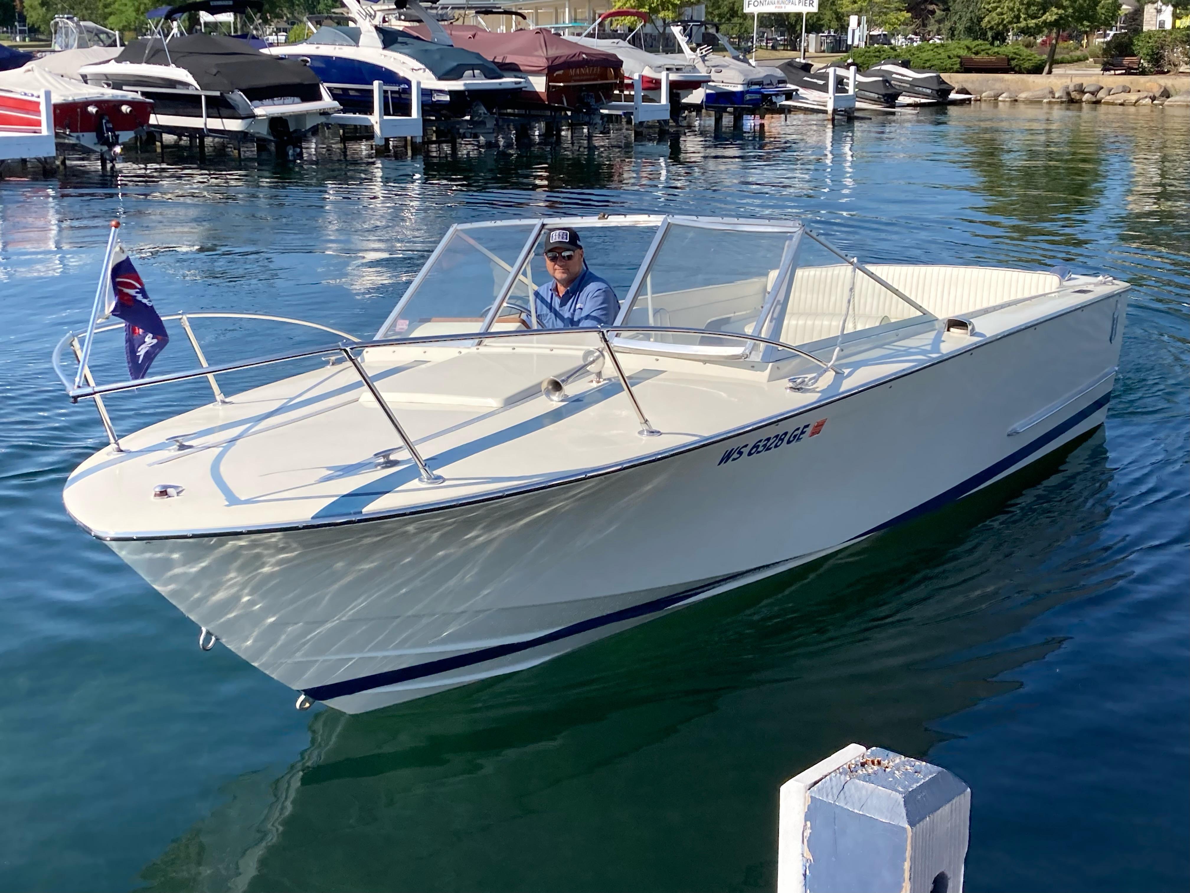 1970 Chris-Craft Lancer 23