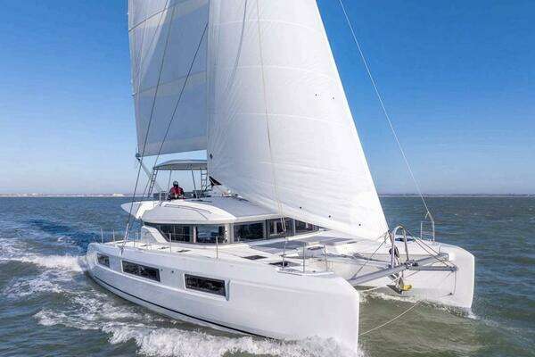 2024 Lagoon 51