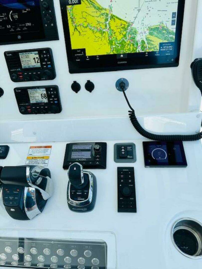 2022 Invincible 36 Open Fisherman - Image 13